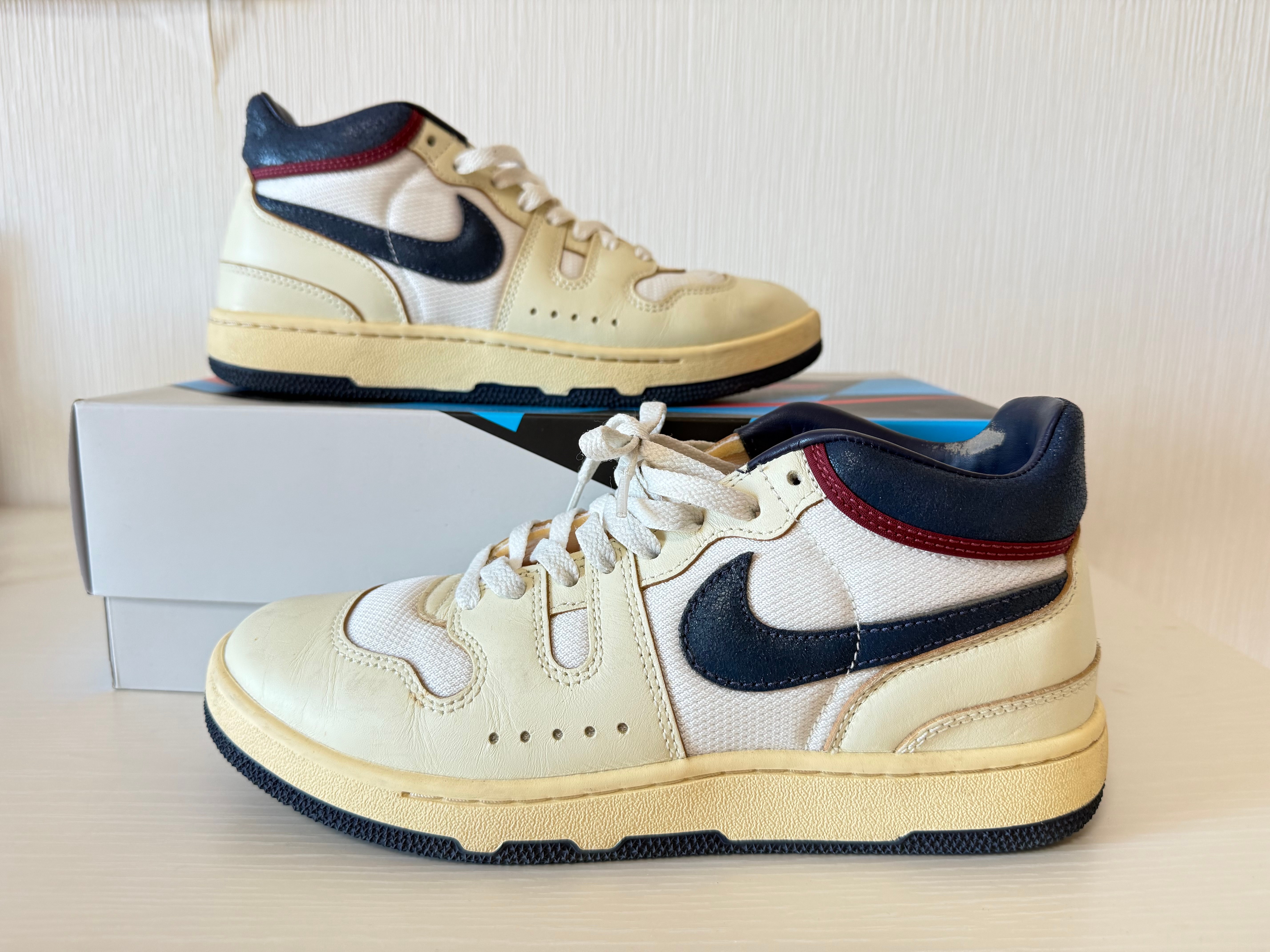 ナイキ アタック PRM "ココナッツミルク アンド ミッドナイトネイビー"
