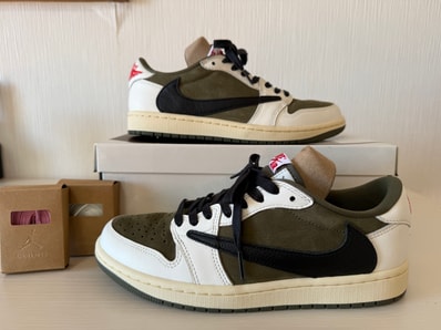 Travis Scott × Nike Air Jordan 1 Low OG SP "Reverse Olive"
