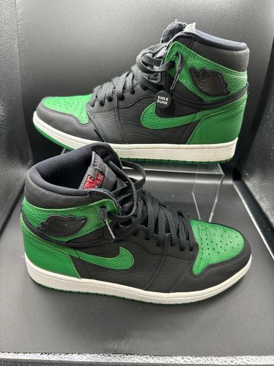 Nike Air Jordan 1 Retro High OG "Black/Pine Green" (2020)