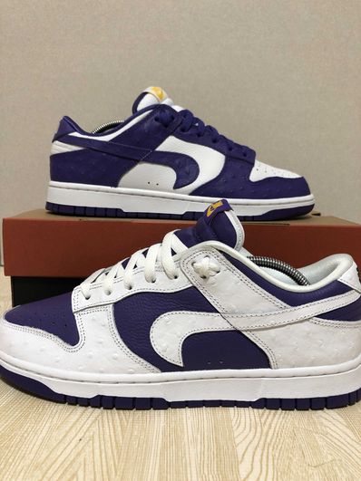 Nike Women's Dunk Low "Made You Look"