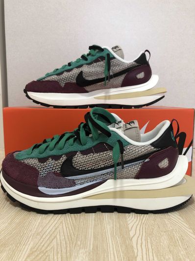 sacai × Nike Vapor Waffle "String/Red/Green"