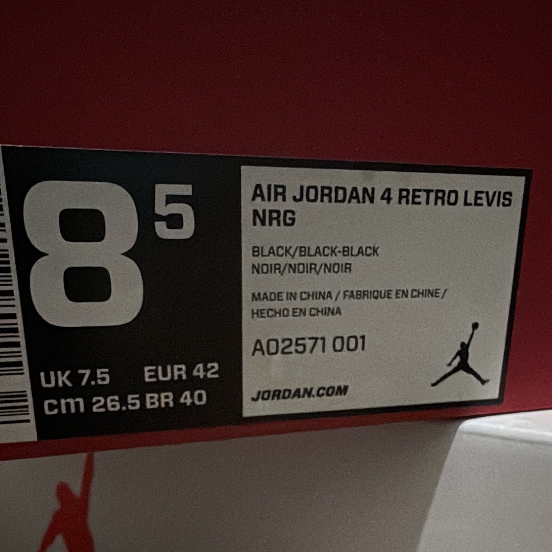 Nike × Levi's Air Jordan 4 "Black Denim" (LEVIS Tab)