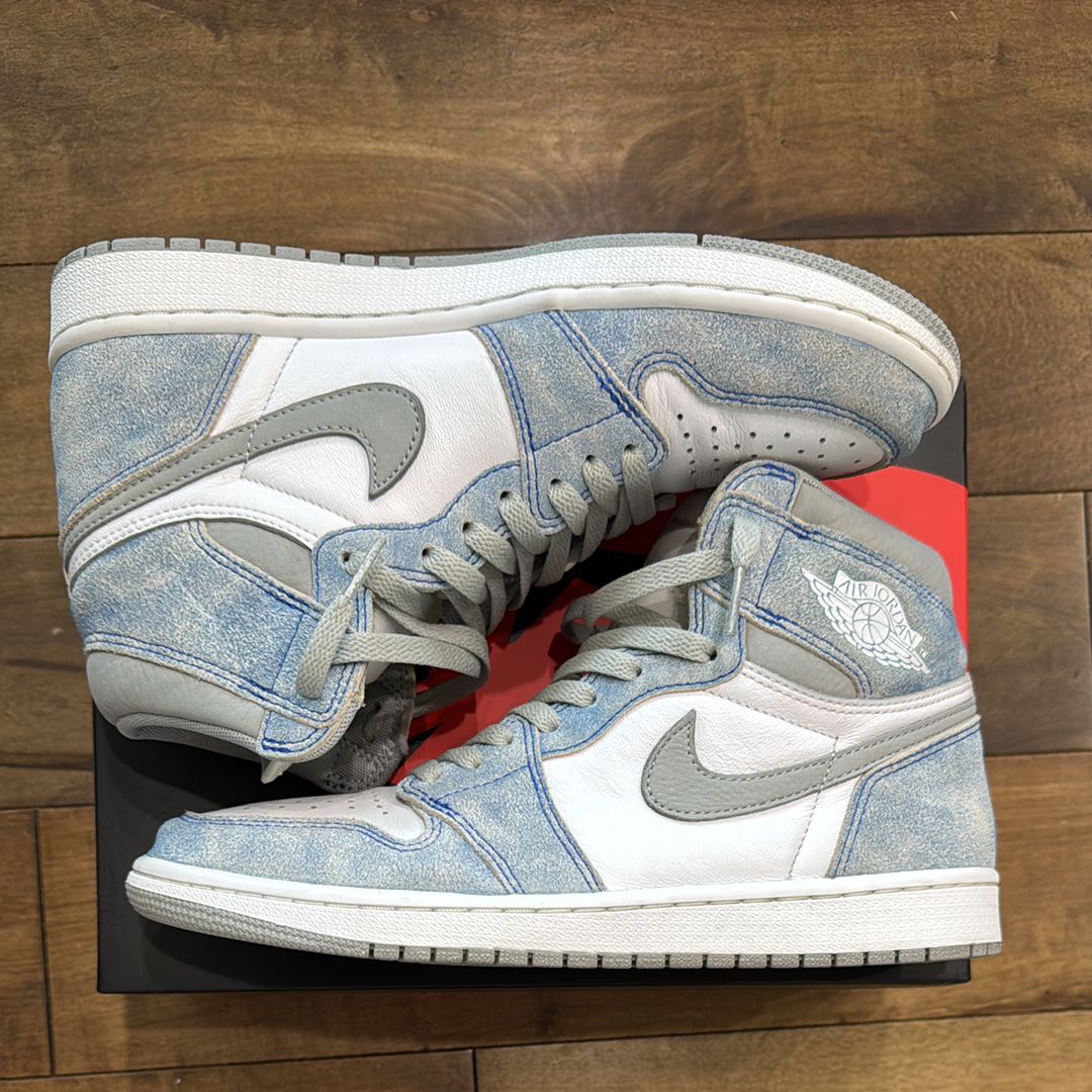 Nike Air Jordan 1 High OG "Hyper Royal"