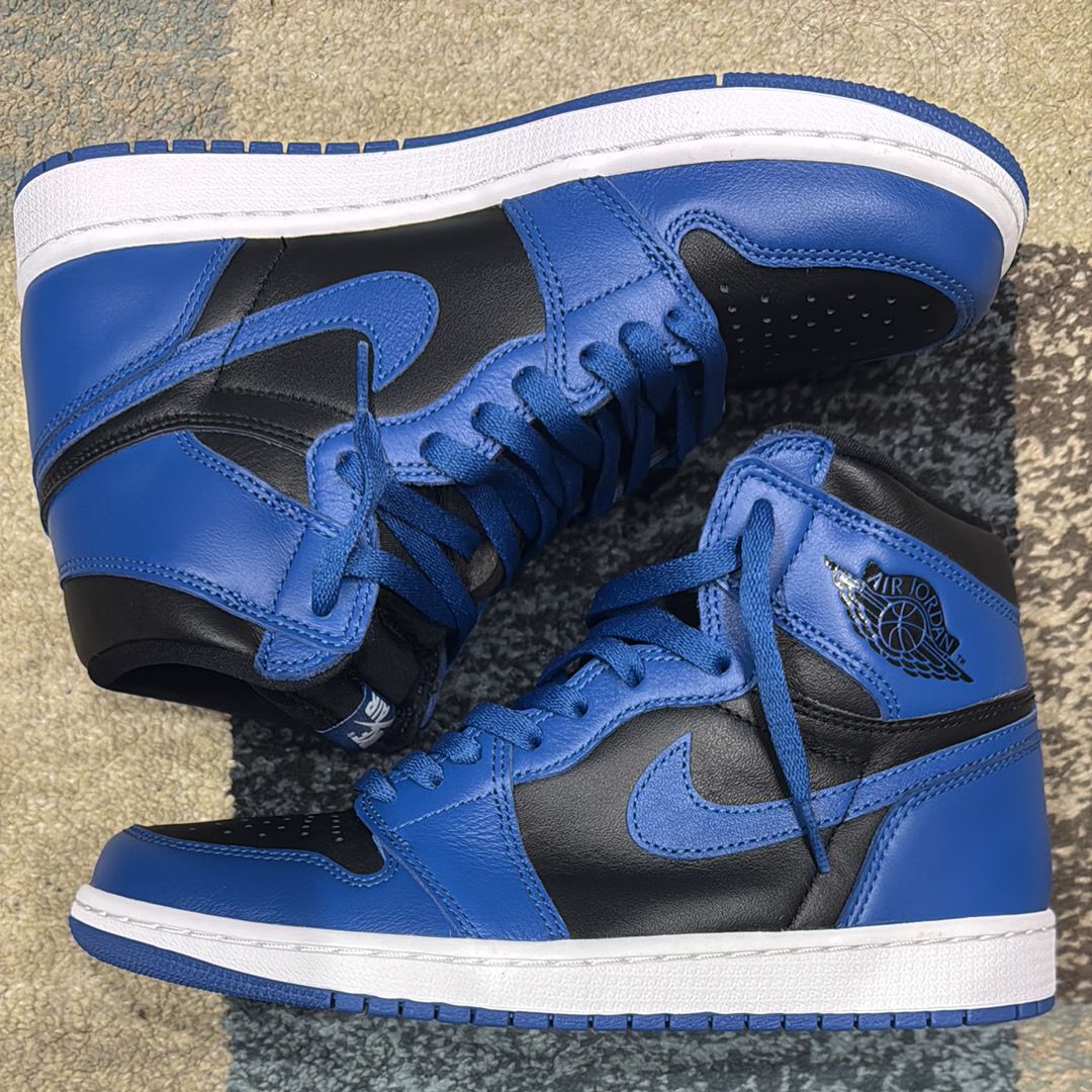 Nike Air Jordan 1 Retro High OG "Dark Marina Blue"