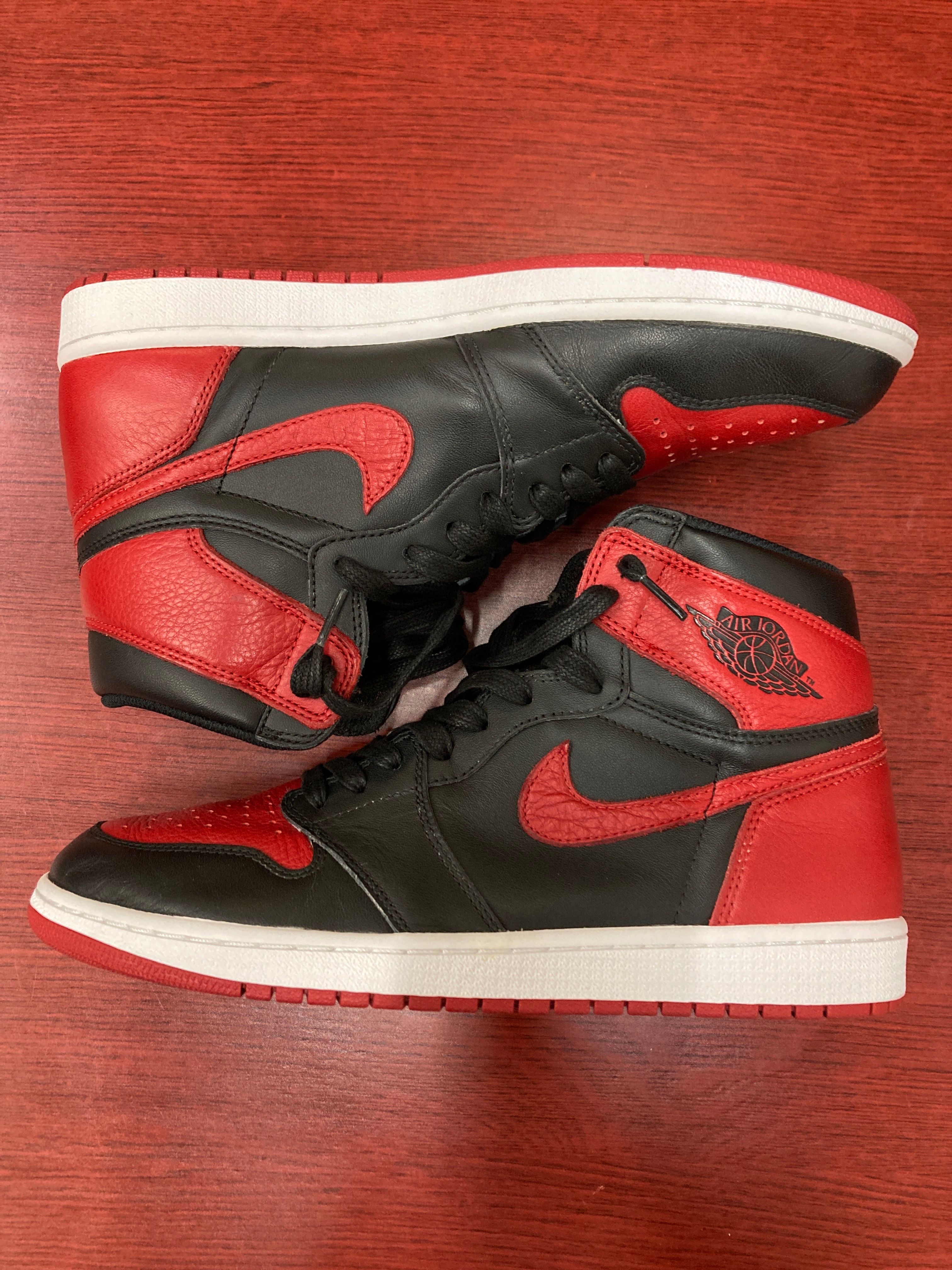 Nike Air Jordan 1 Retro High OG "Bred/Banned" (2016)