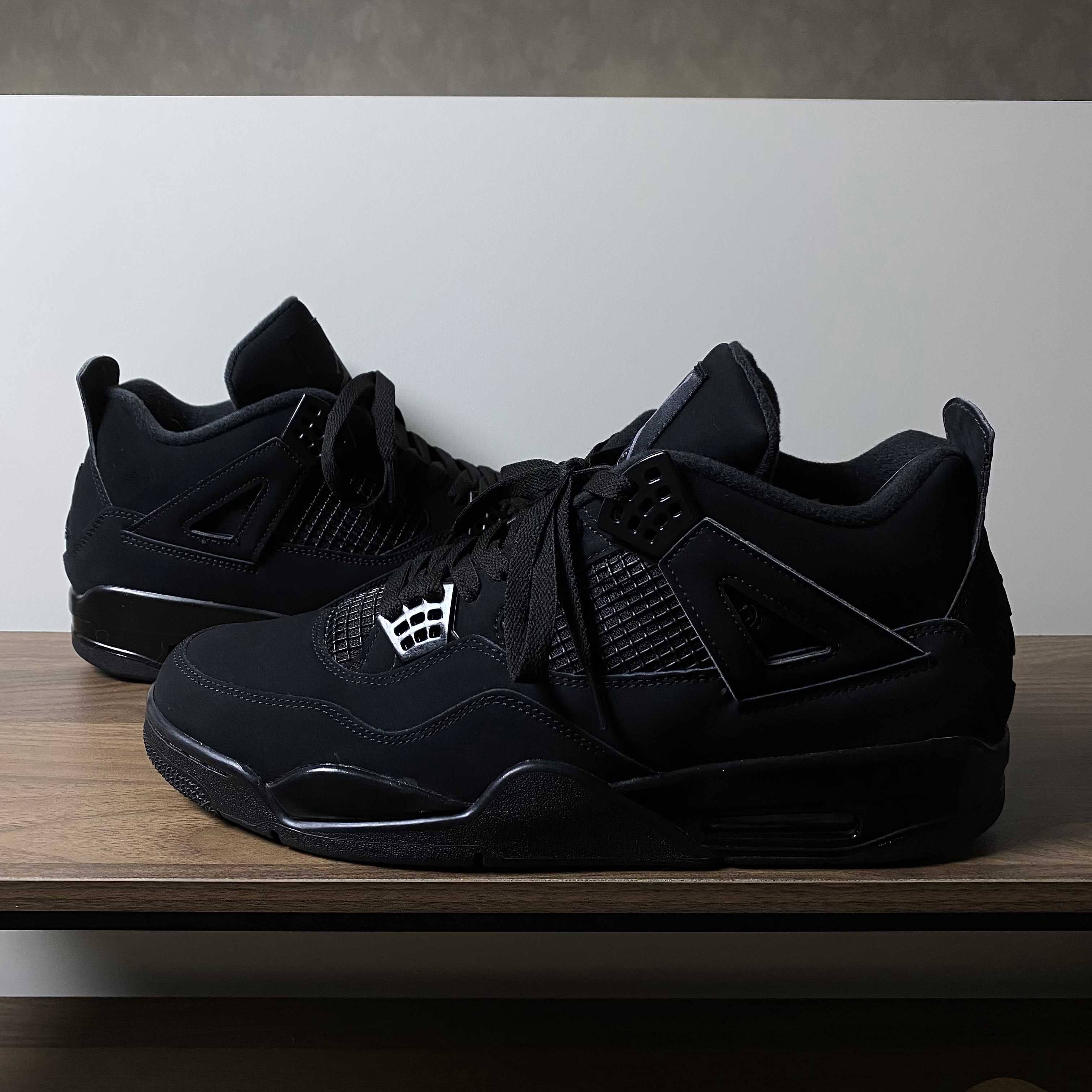 Nike Air Jordan 4 "Black Cat"