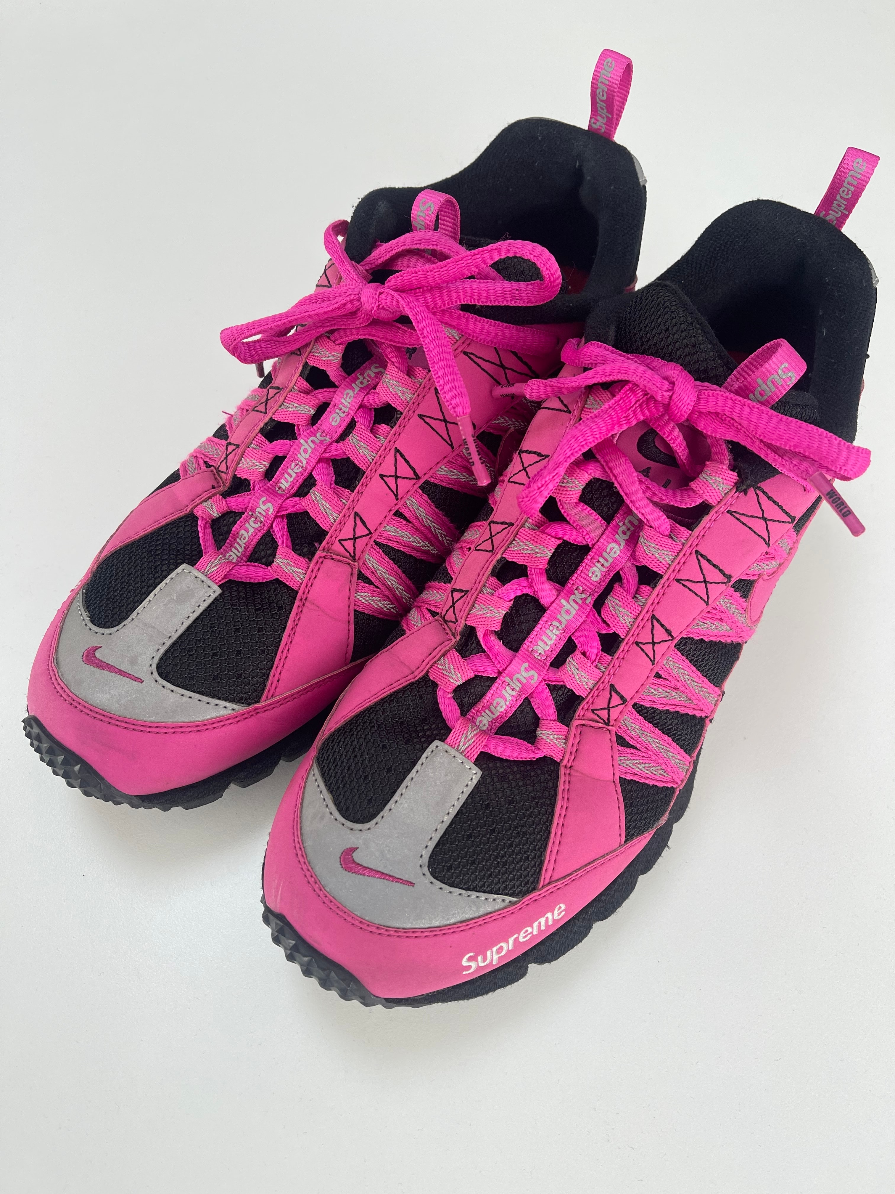 Supreme × Nike Air Humara "Pink"