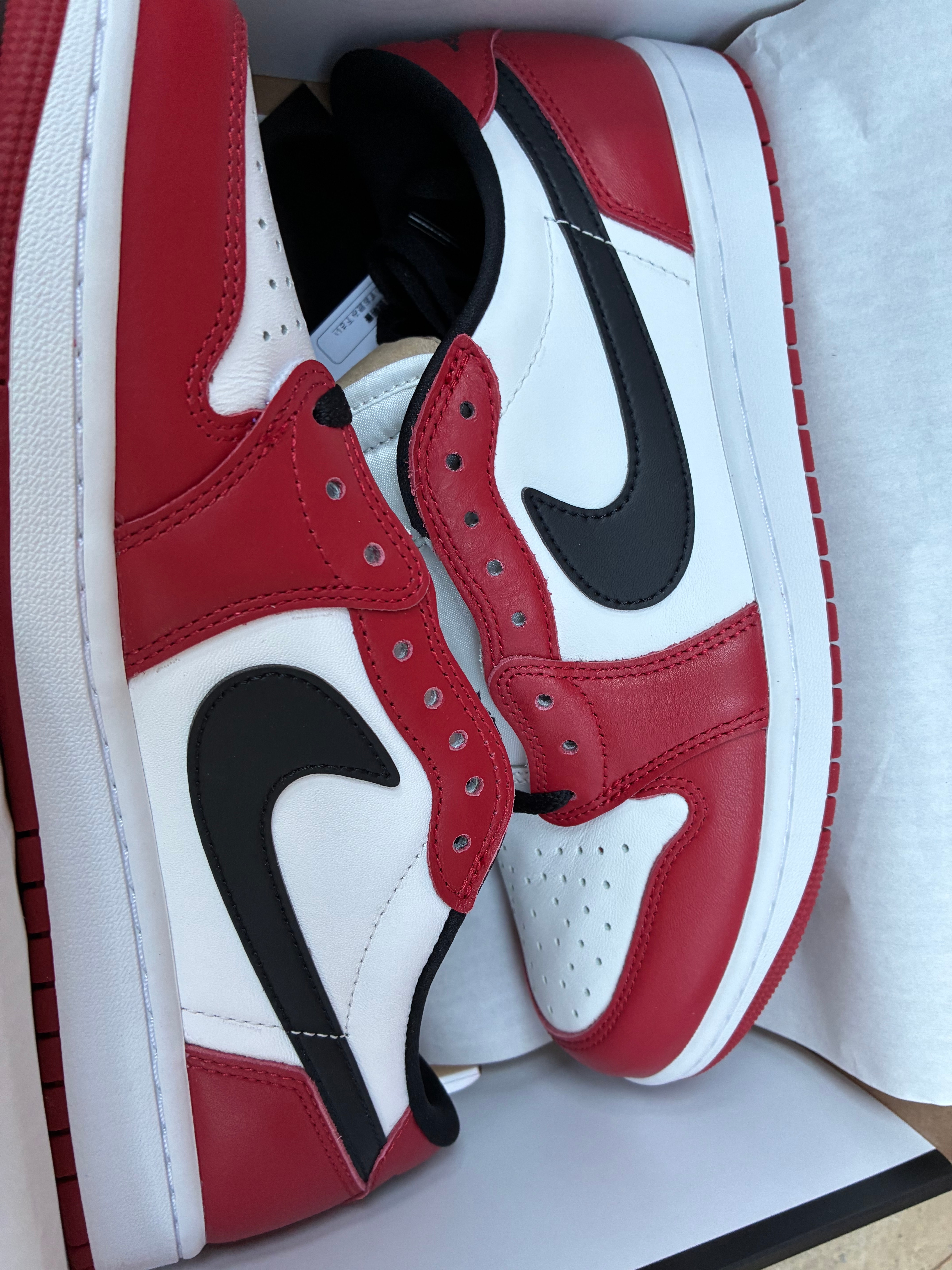 ナイキ エアジョーダン1 レトロ ロー OG "シカゴ" (2025)