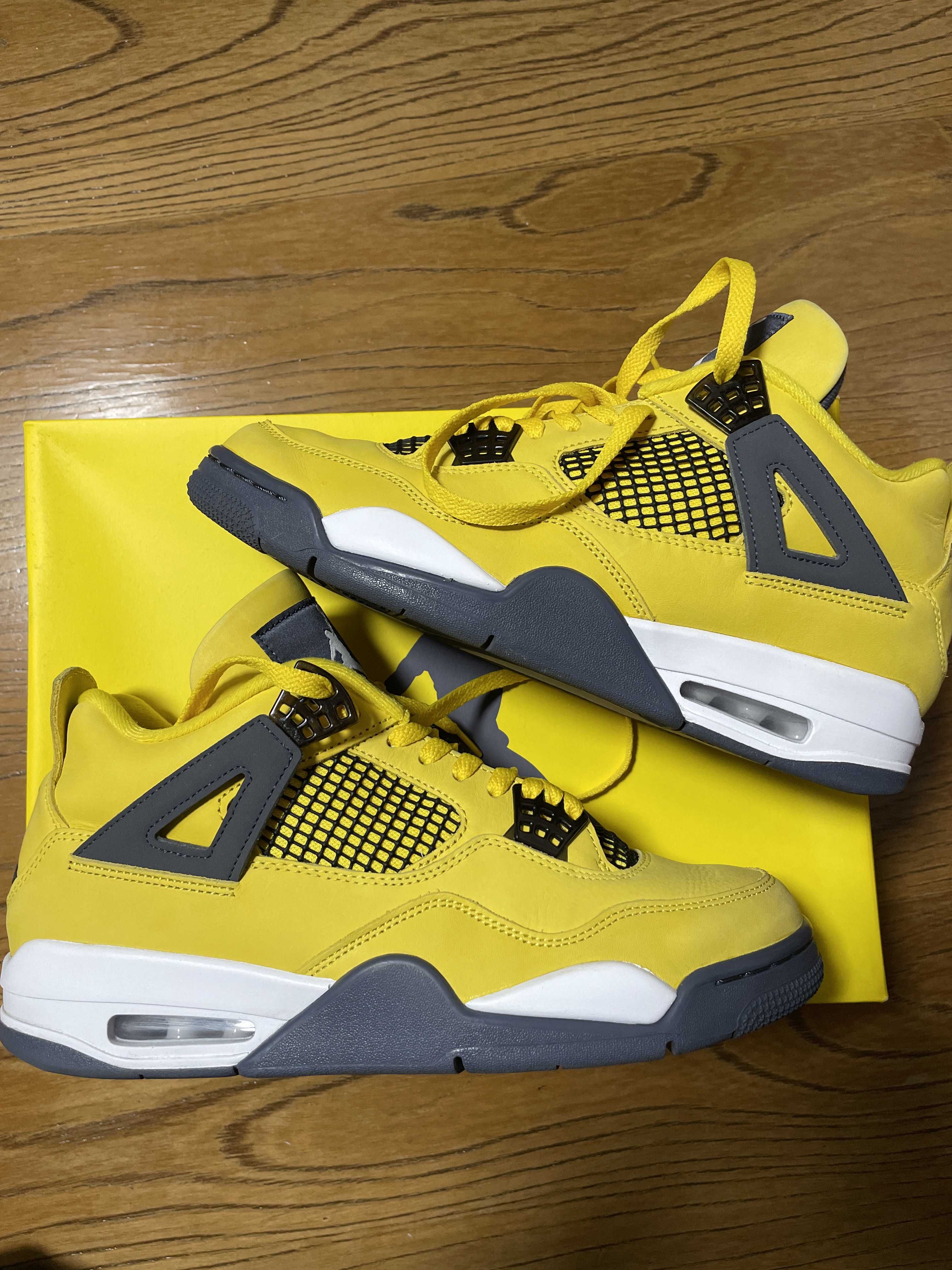 Nike Air Jordan 4 "Tour Yellow"