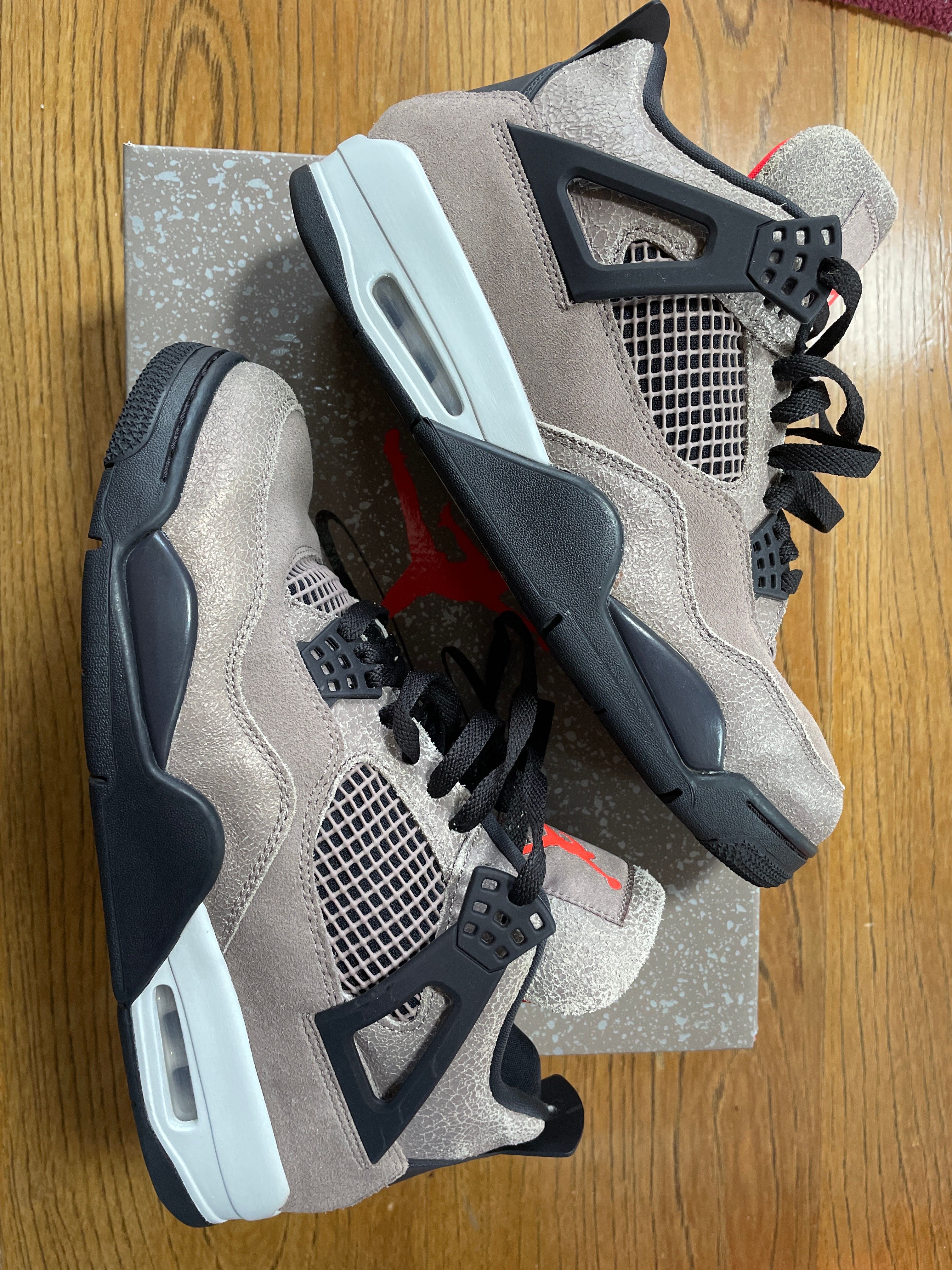 Nike Air Jordan 4 "Taupe Haze"   
