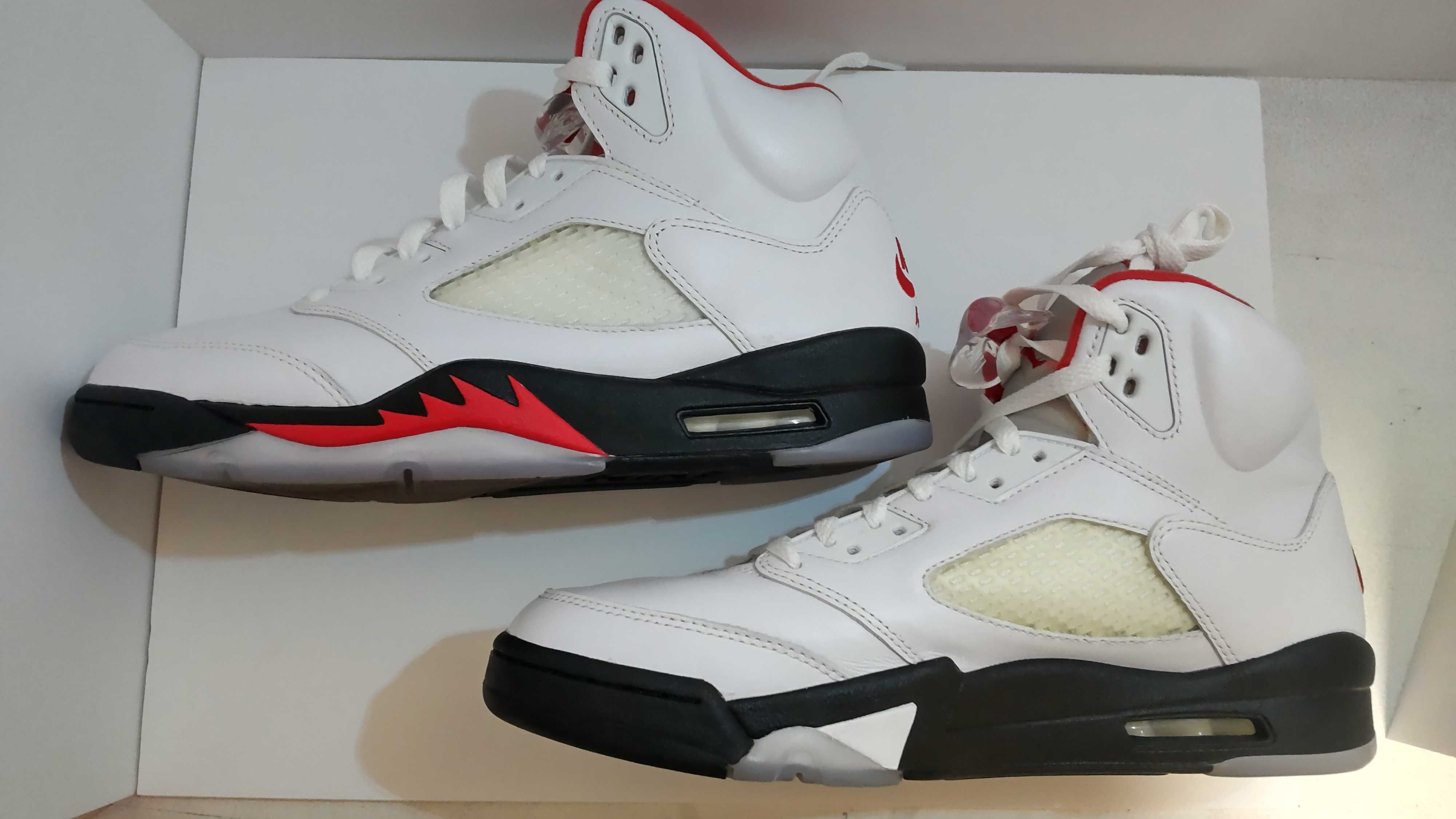 Nike Air Jordan 5 Retro "Fire Red" (2020)