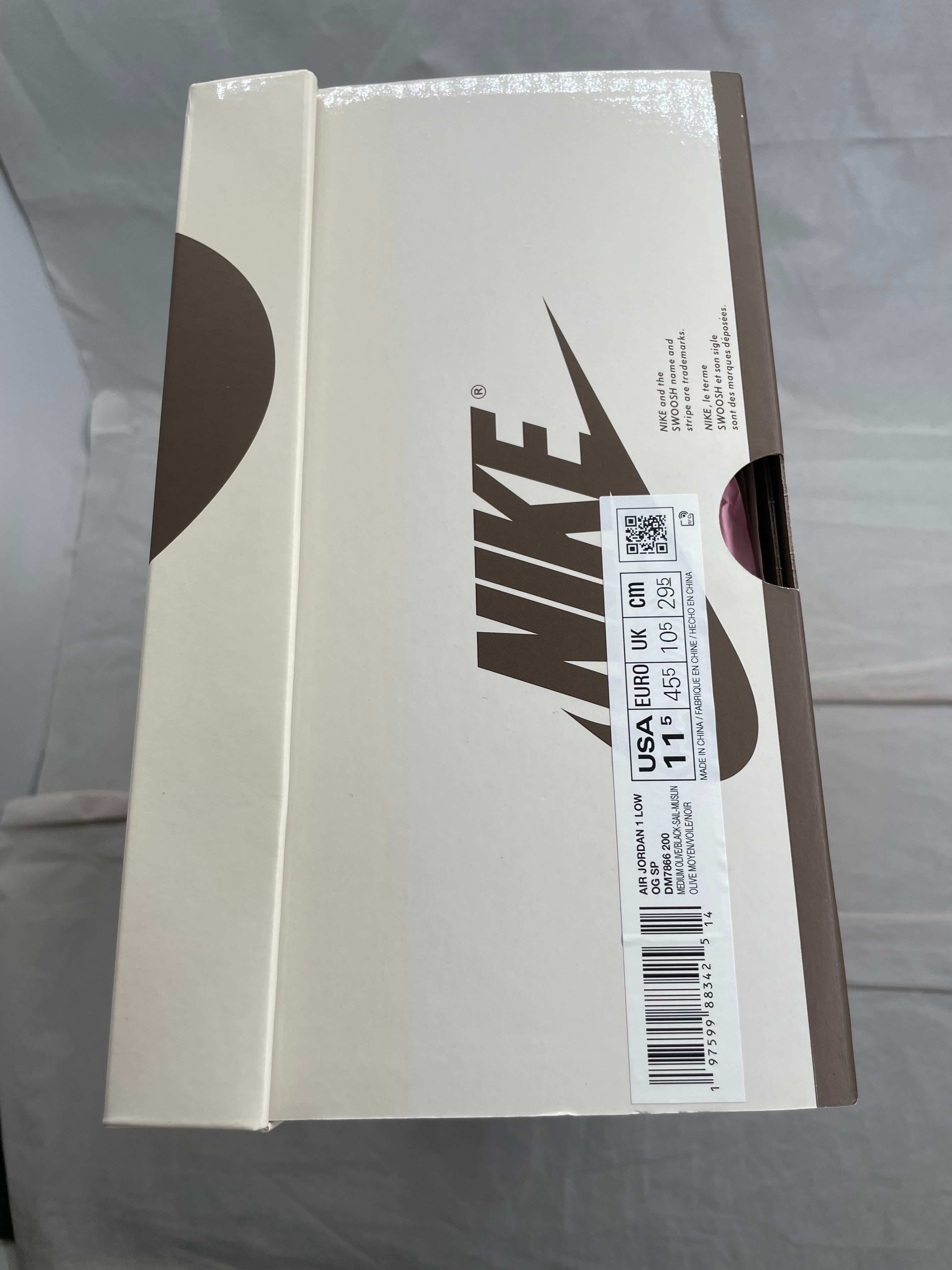 Travis Scott × Nike Air Jordan 1 Low OG SP "Reverse Olive"