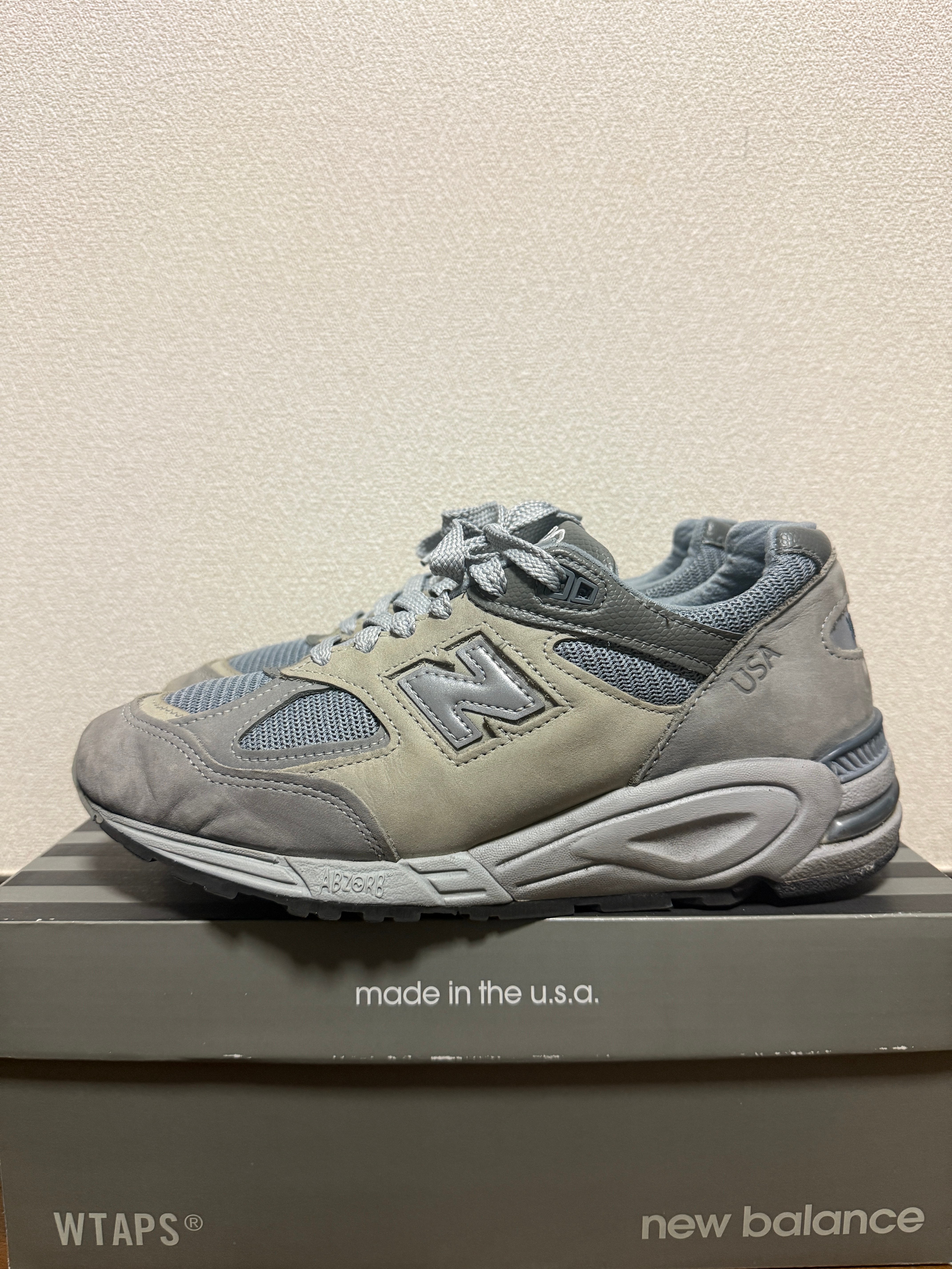 ダブルタップス × ニューバランス 990V2 "グレー"