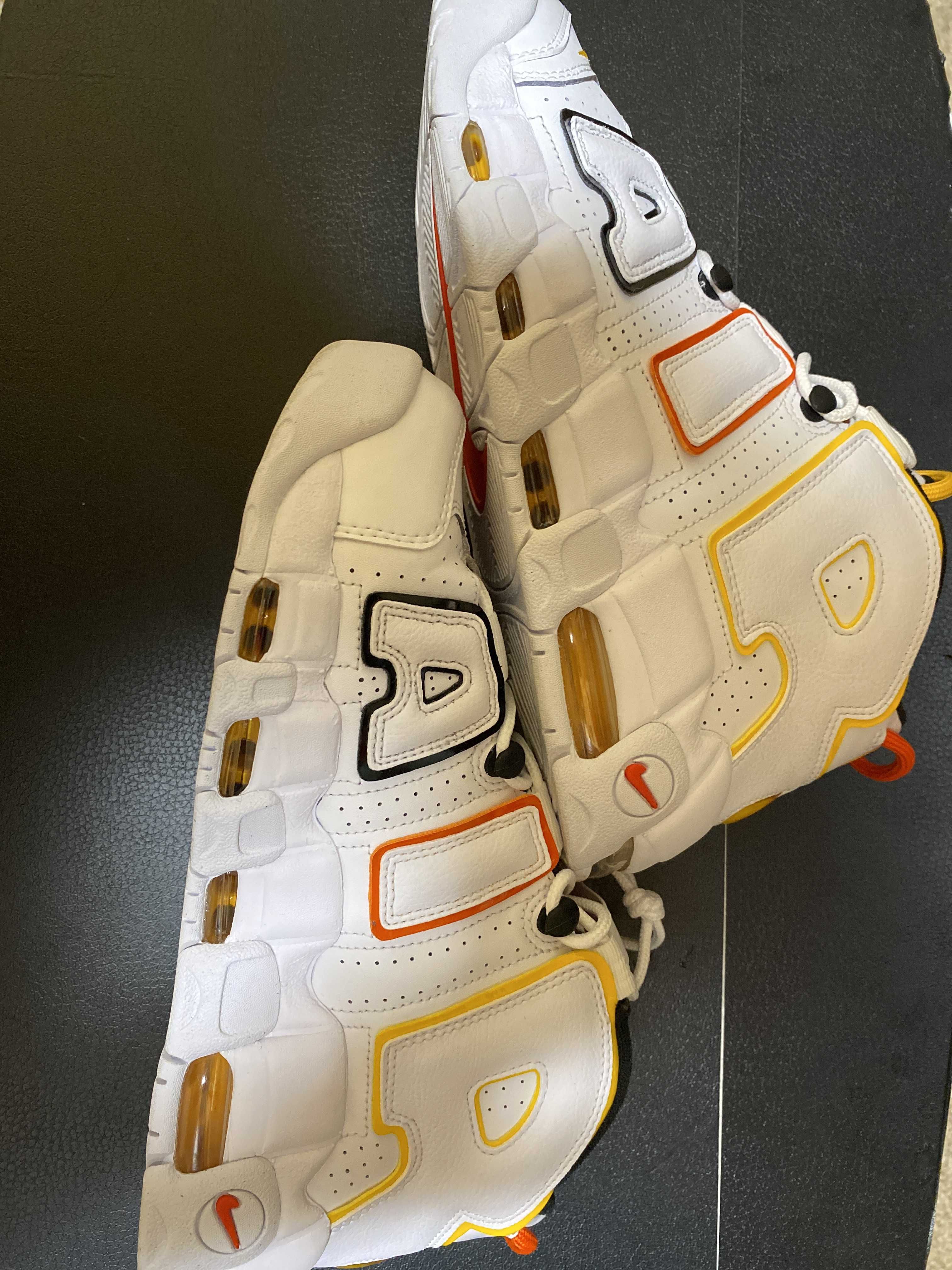 NIKE AIR MORE UPTEMPO "RAYGUNS"