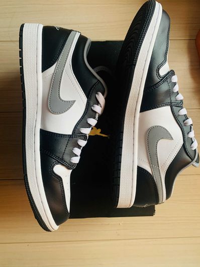 Nike Air Jordan 1 Low "Grey/Black"