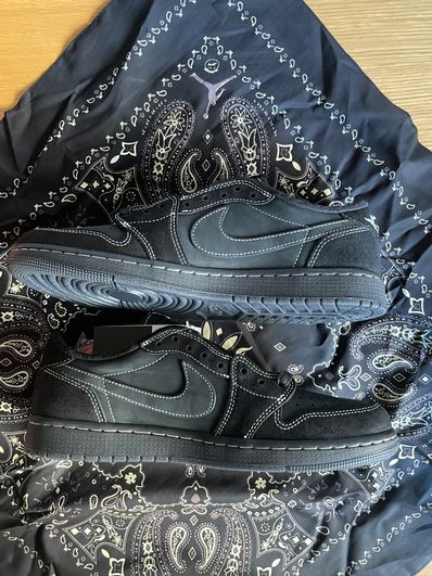 Travis Scott × Nike Air Jordan 1 Low OG SP "Black Phantom"