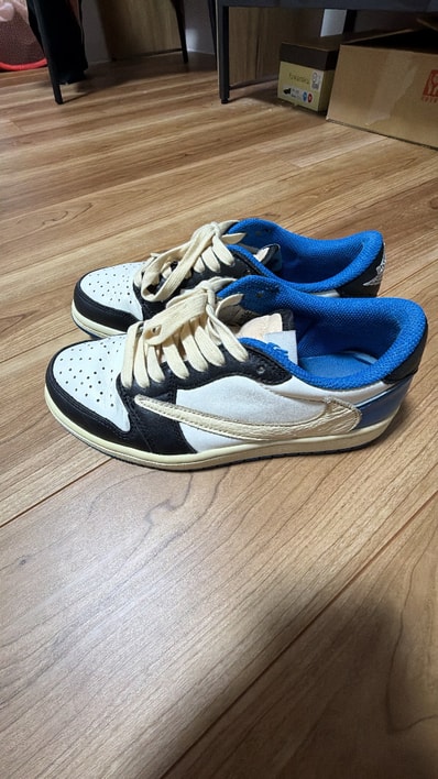Travis Scott × fragment design × Nike Air Jordan 1 Low OG SP "Military Blue"