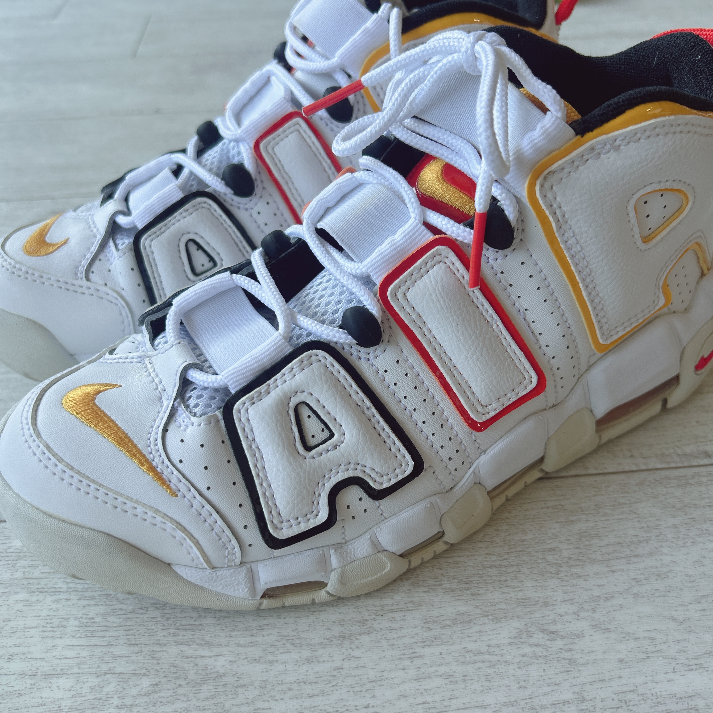 NIKE AIR MORE UPTEMPO "RAYGUNS"