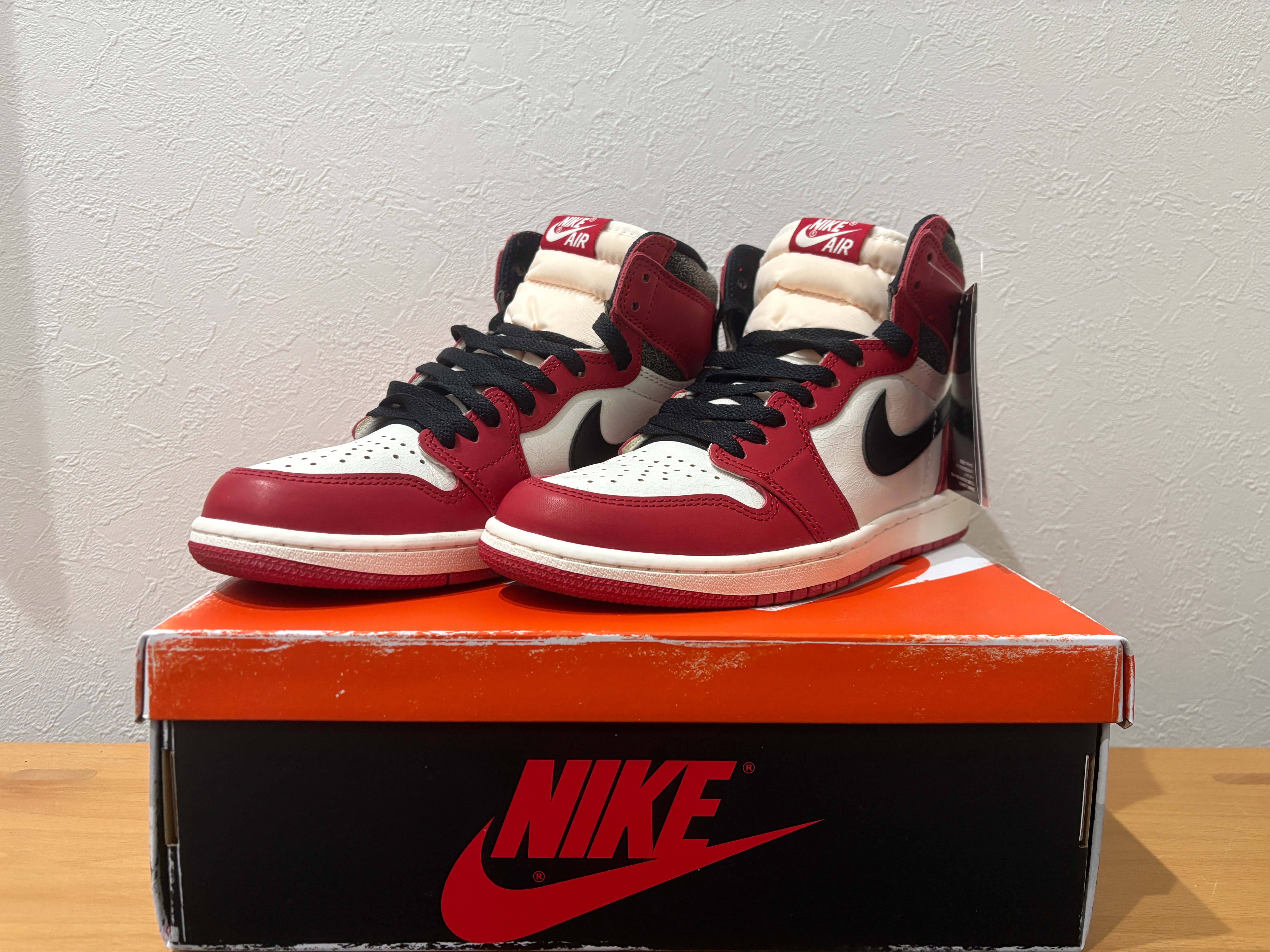 Nike Air Jordan 1 High OG "Lost & Found/Chicago"