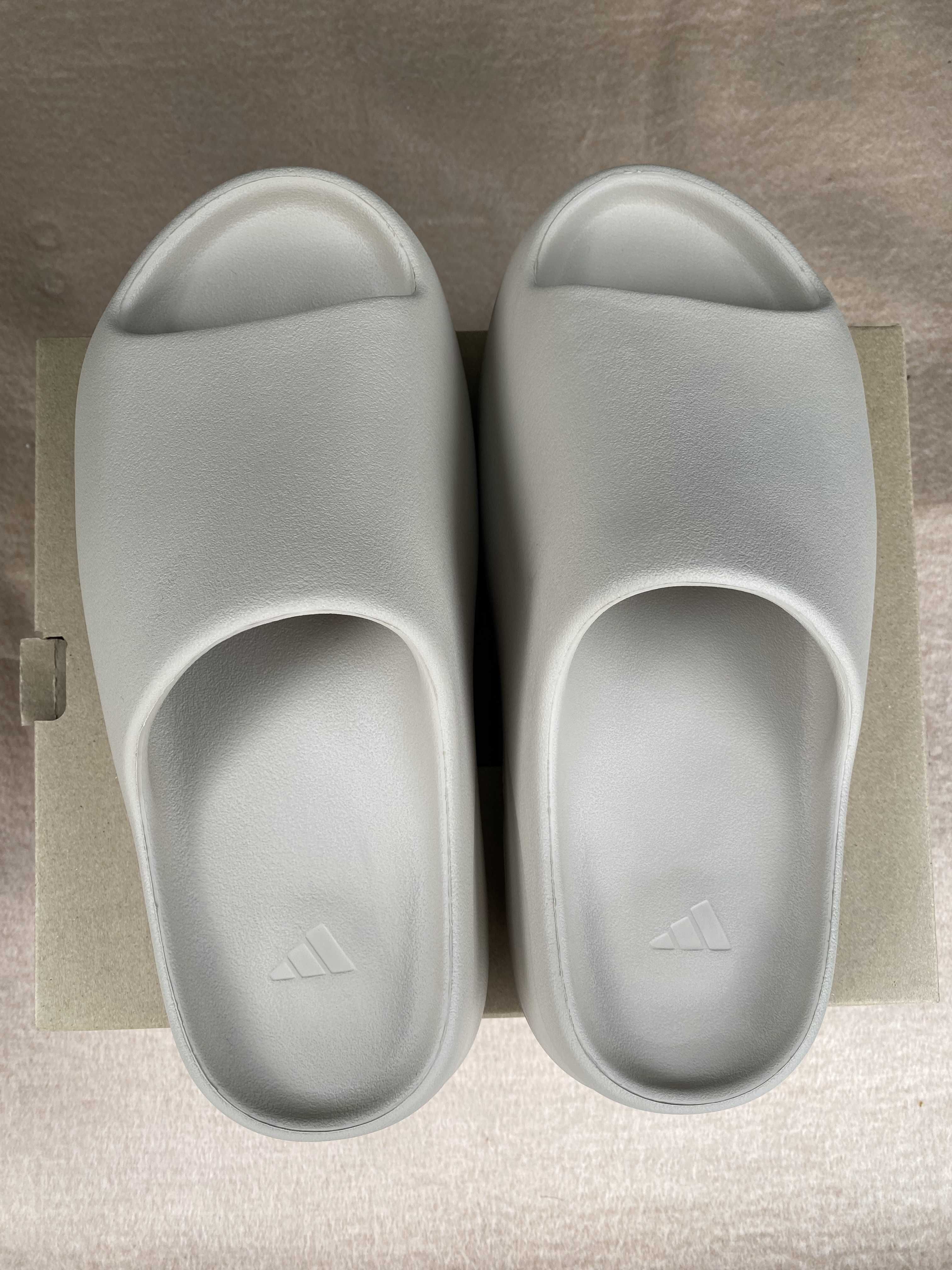 adidas YEEZY Slide "Pure" (GW1934)
