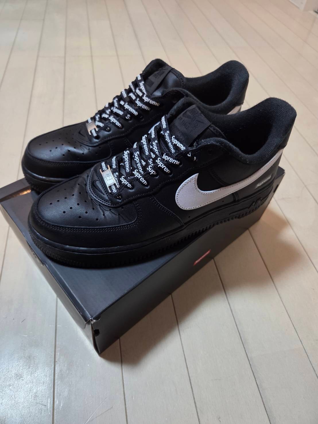 Supreme × Nike Air Force 1 Low "Black/White"