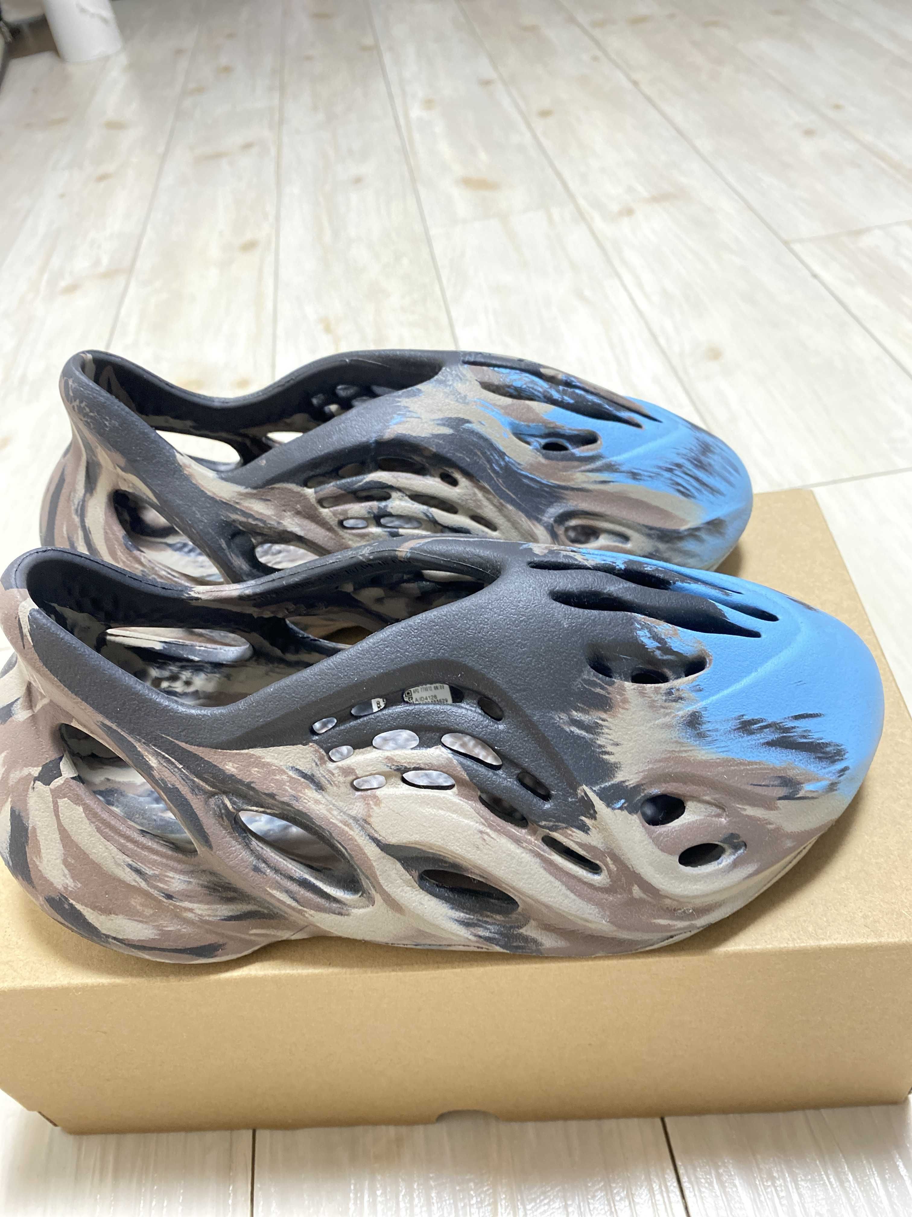 adidas YEEZY Foam Runner "MX Cinder"