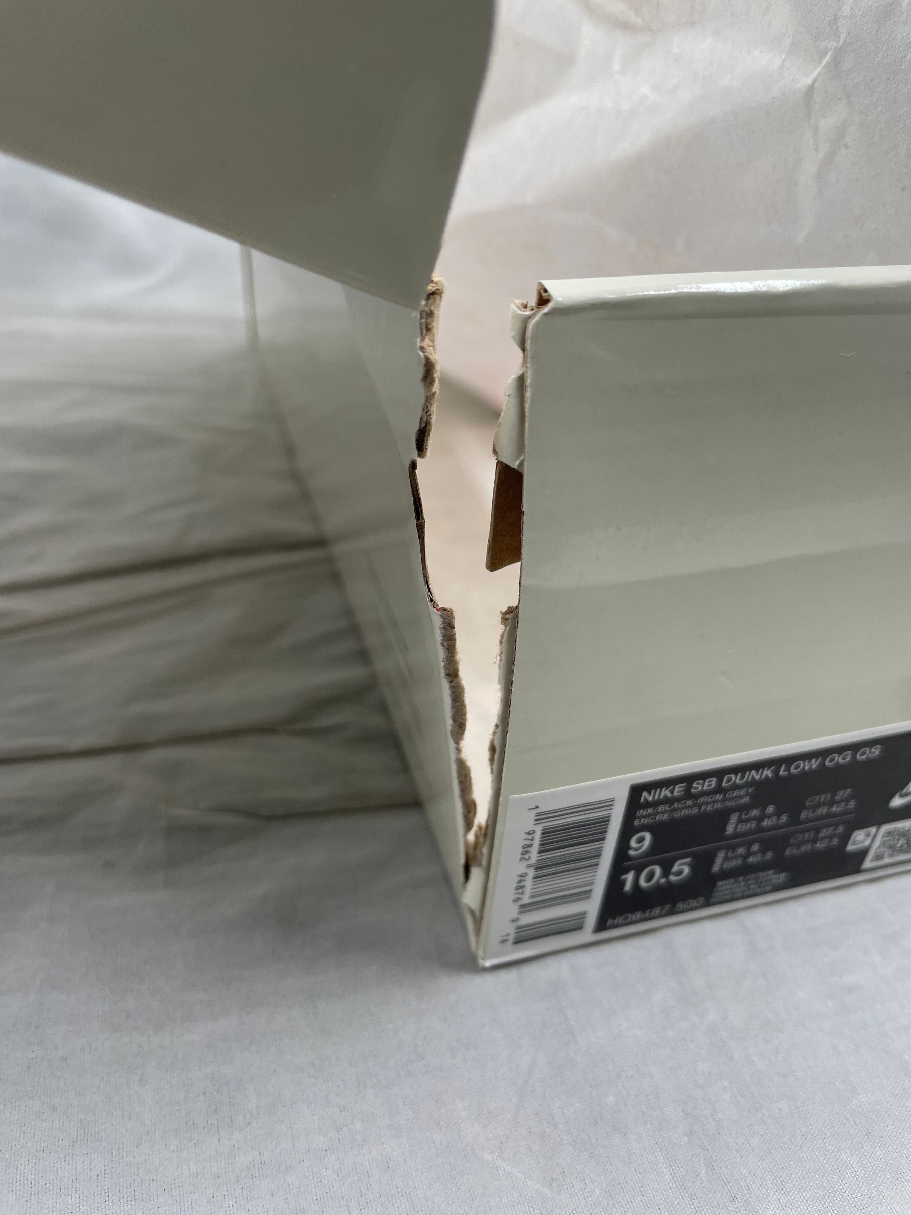 シュプリーム × ナイキ SB ダンク ロー "インク" (ヨーロッパ・UK限定) (25FW Week2)