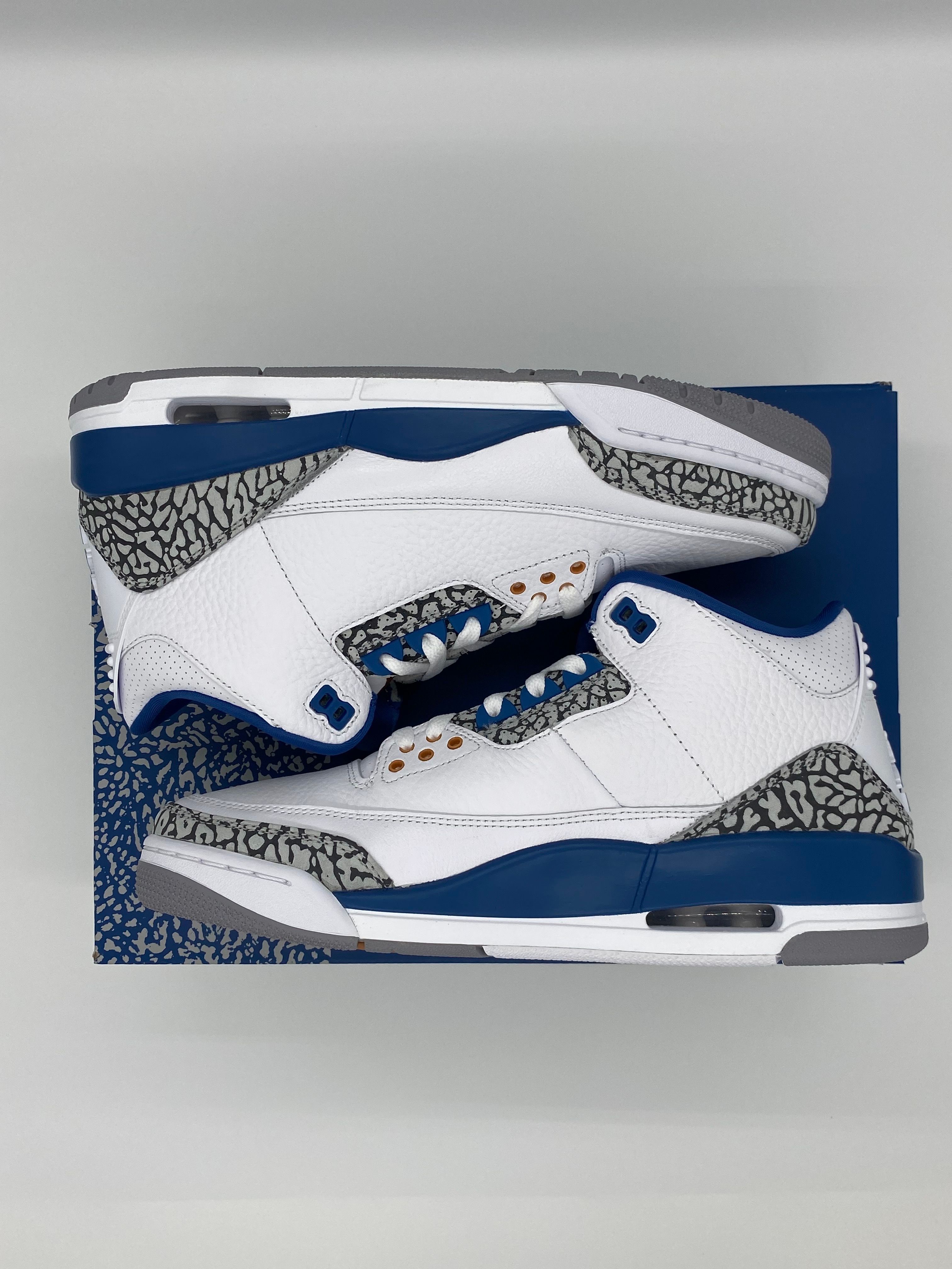 Nike Air Jordan 3 Retro "True Blue and Copper"