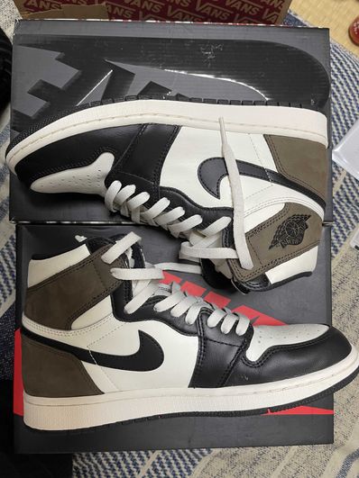 Nike Air Jordan 1 High OG "Sail/Dark Mocha/Black"