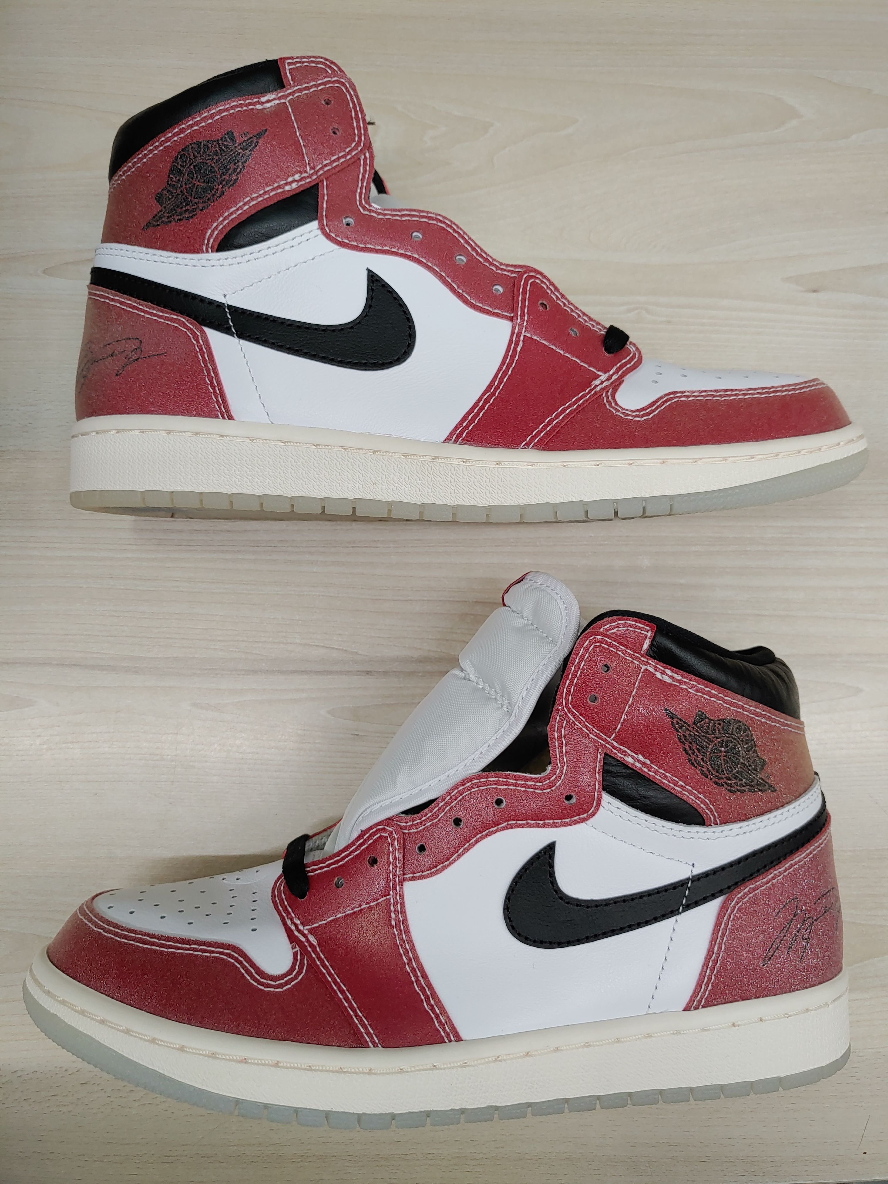 Trophy Room × Nike Air Jordan 1 High OG "Chicago"