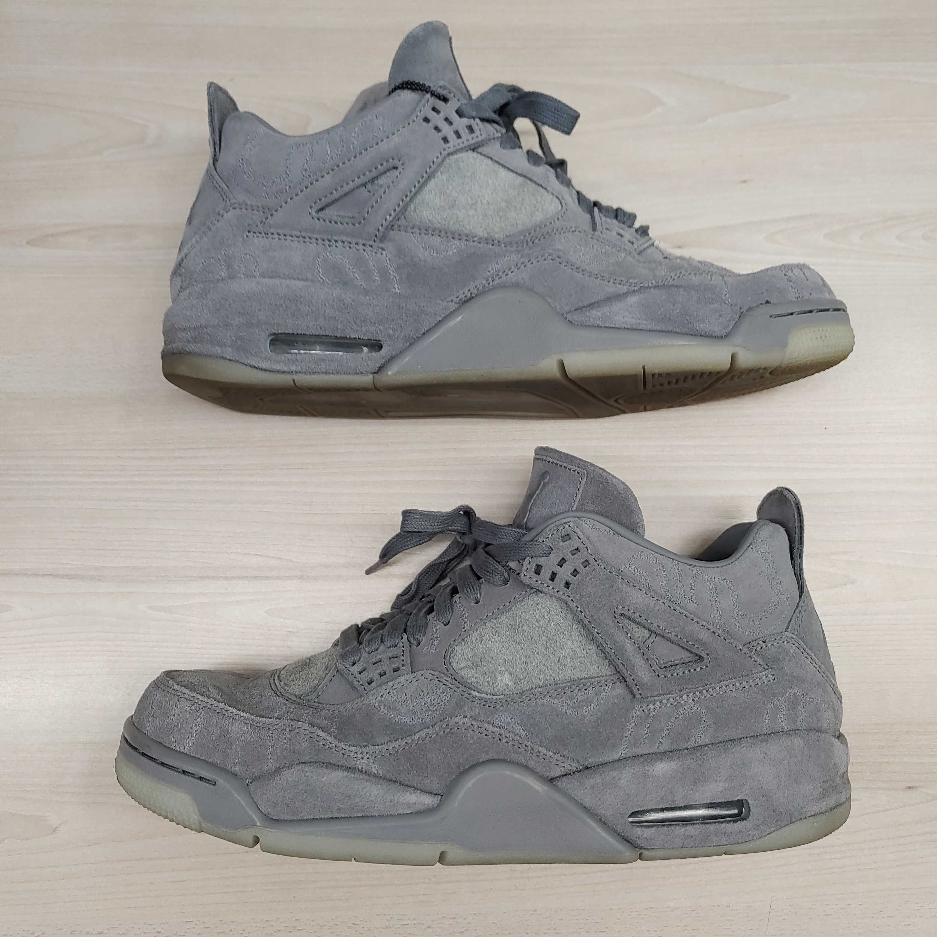 KAWS × Nike Air Jordan 4 Retro "Grey"