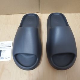 イージー スライド(YEEZY Slide)/イージー 人気の新作を安心売買 イージー スライド(YEEZY Slide)/イージー 人気の新作を安心売買