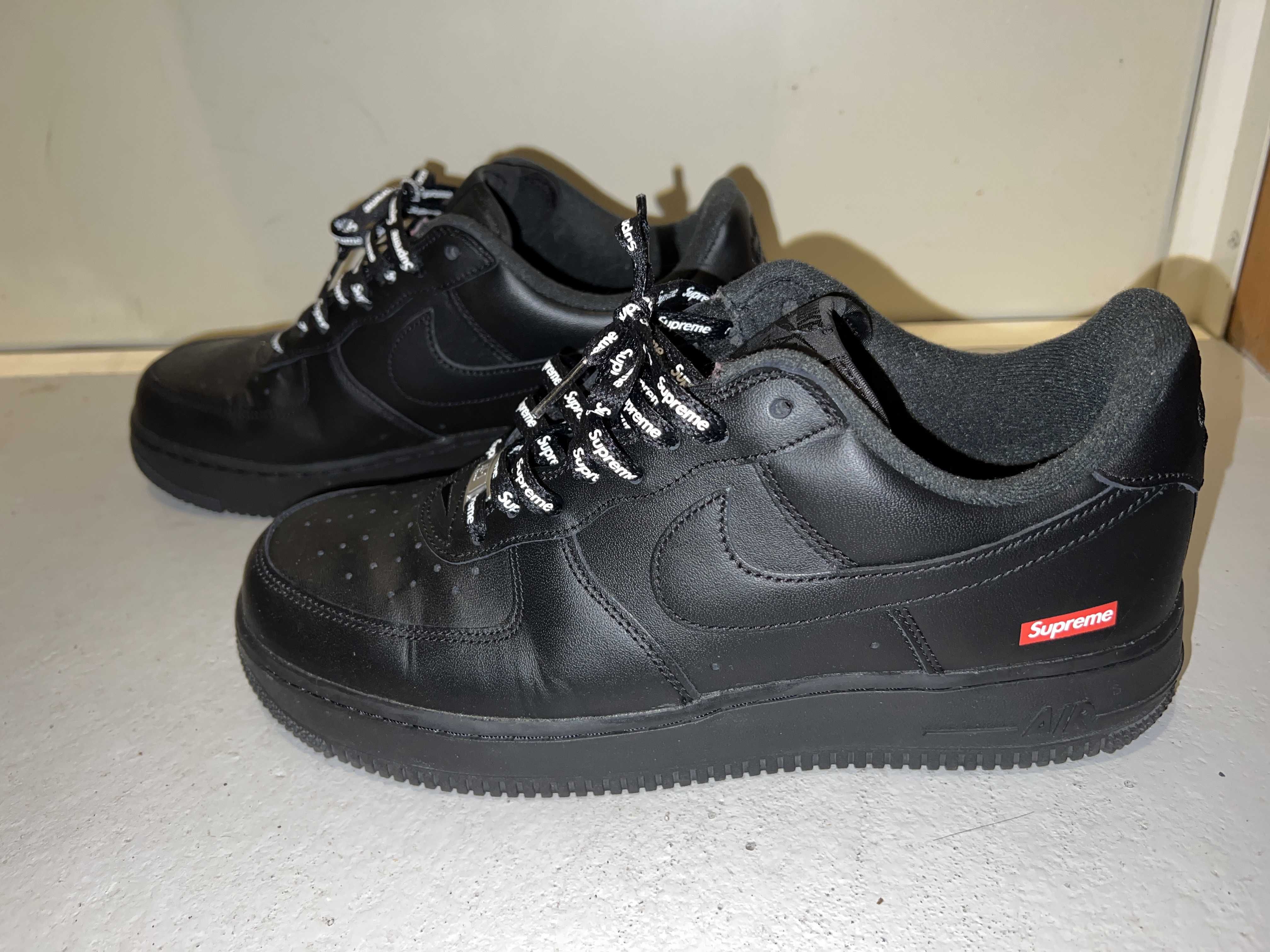 Supreme × Nike Air Force 1 Low "Black"