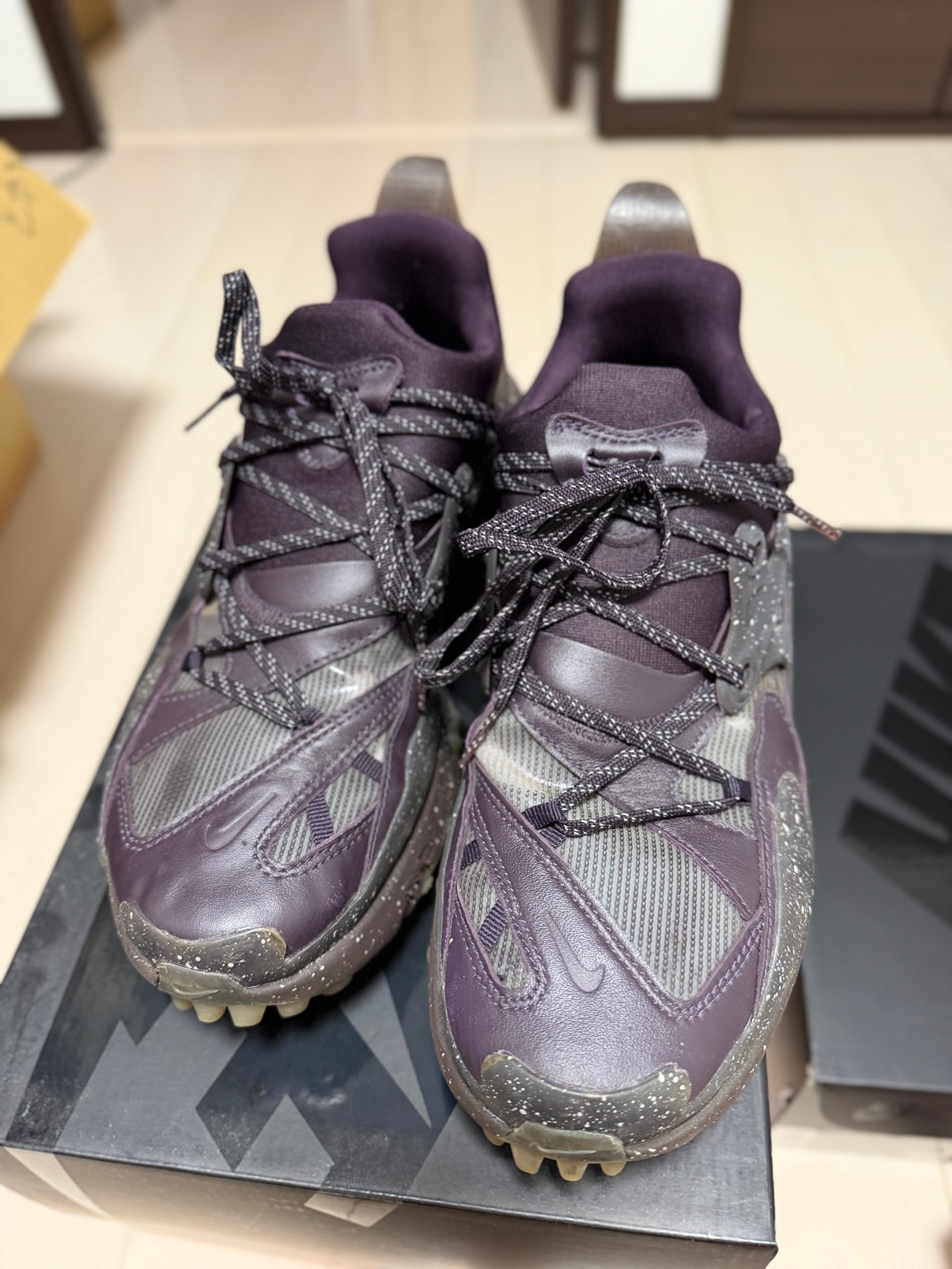 UNDERCOVER × NIKE REACT PREST "MAHOGANY/WHITE/BROWN"