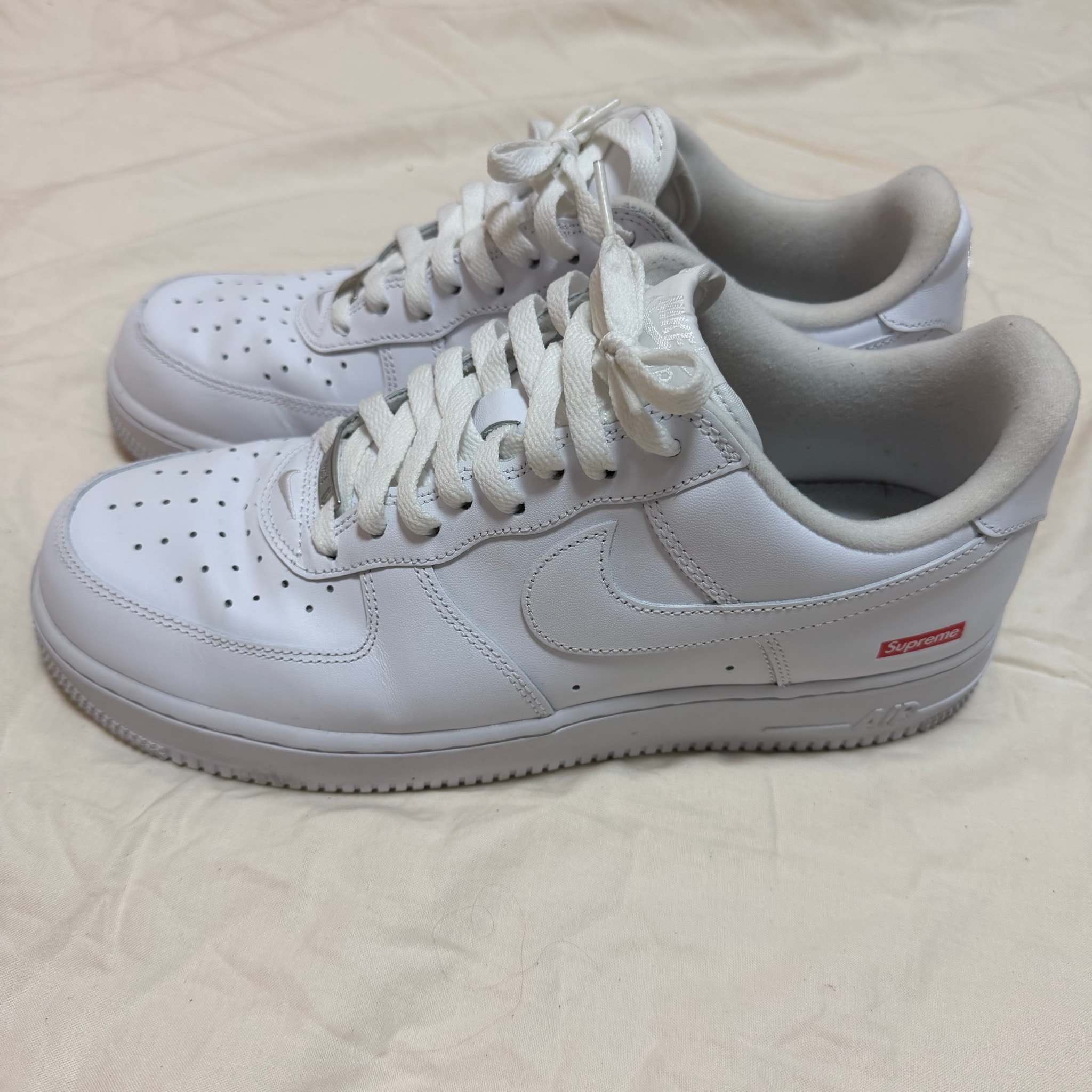 Supreme × Nike Air Force 1 Low "White"