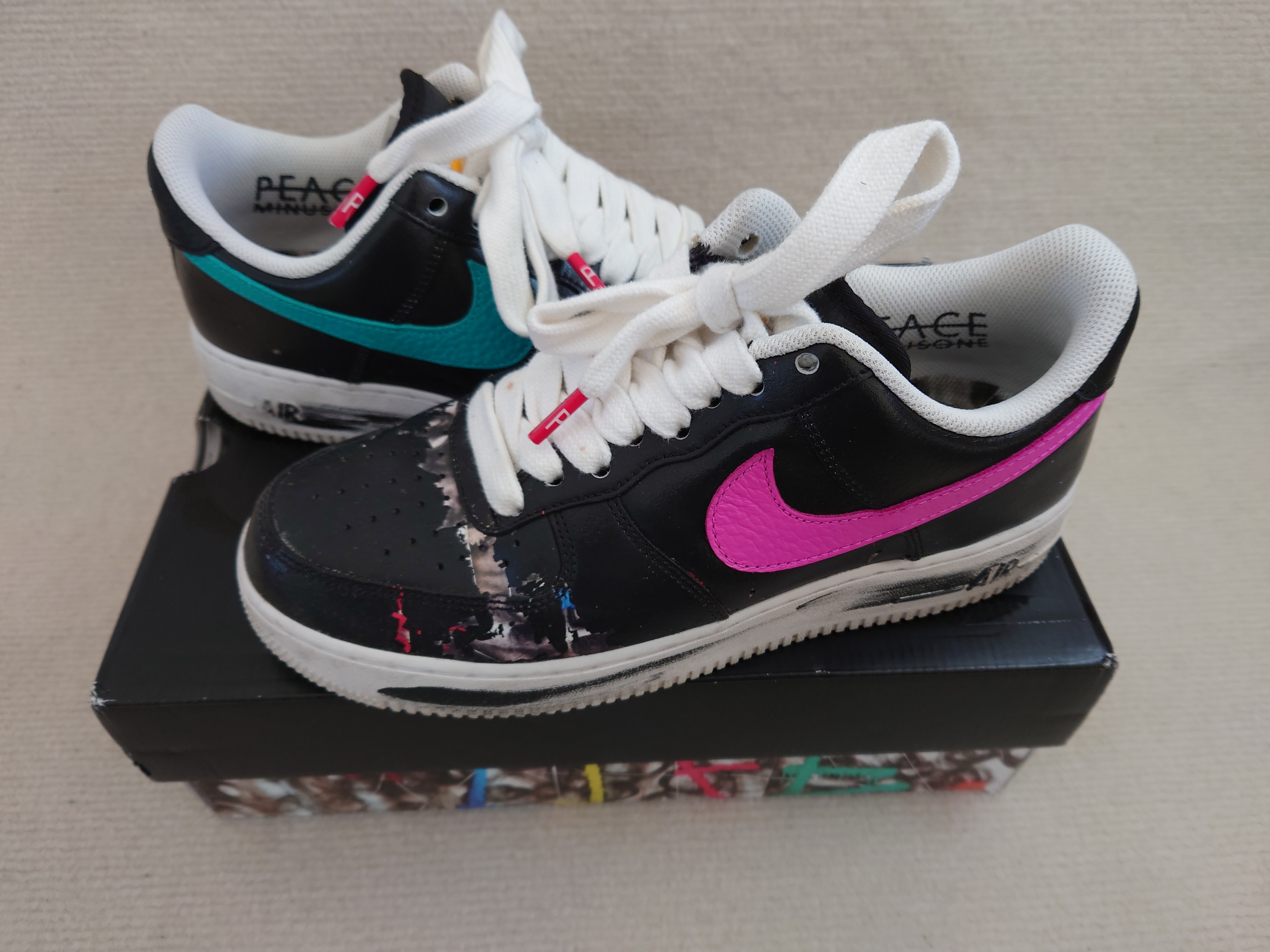 PEACEMINUSONE × Nike Air Force 1 Low '07 Para-Noise 3.0 "Black and Multi-Color" / G-DRAGON