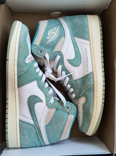 Nike Air Jordan 1 Retro High OG "Turbo Green"