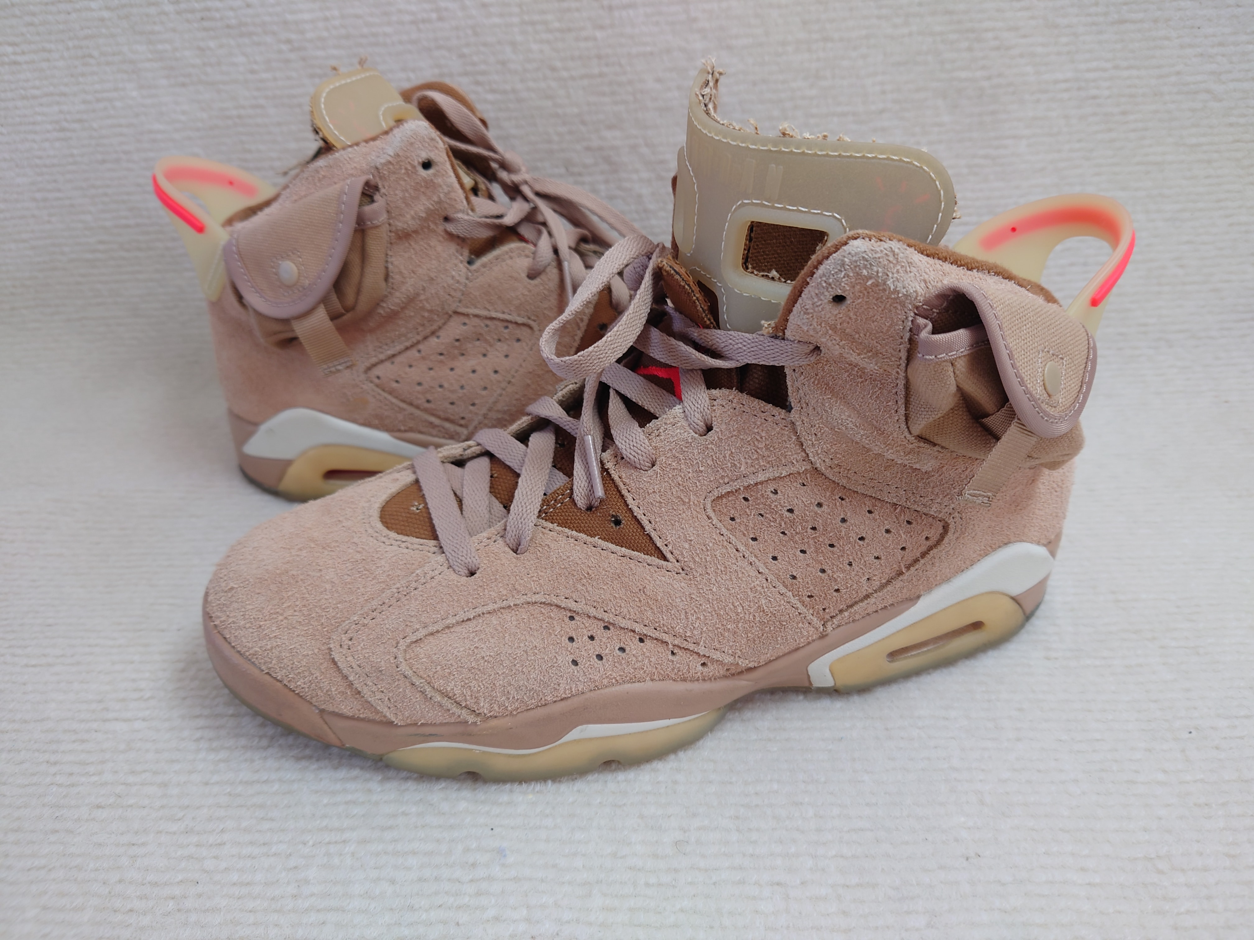 Travis Scott × Nike Air Jordan 6 "British Khaki"