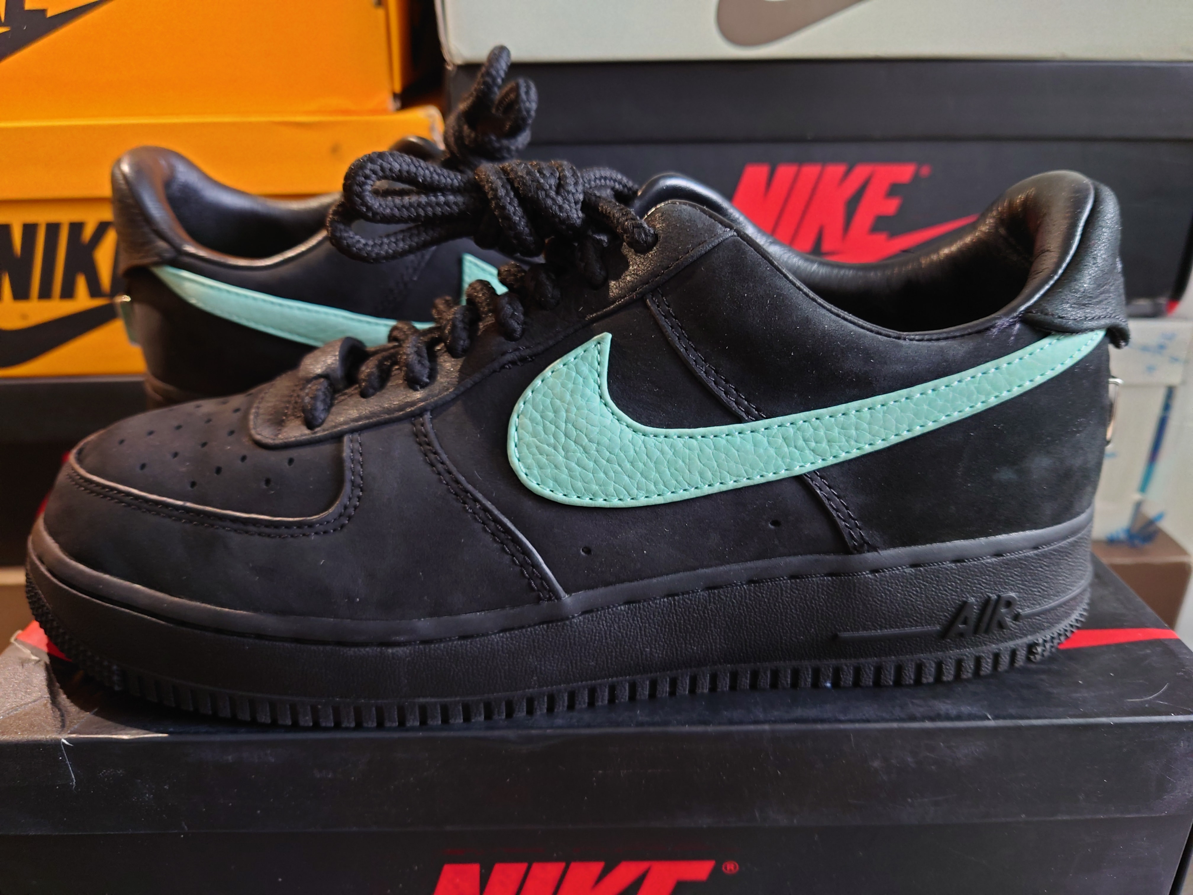Tiffany & Co. × Nike Air Force 1 Low "1837"