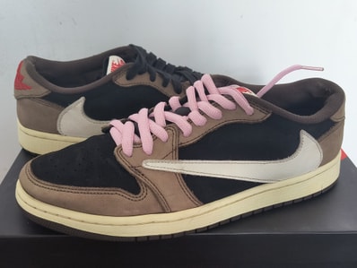 Travis Scott × Nike Air Jordan 1 Low OG SP-T "Black/Dark Mocha"