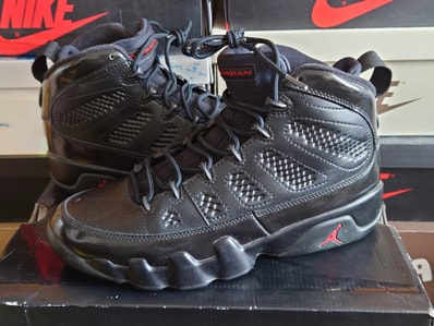 NIKE AIR JORDAN 9 RETRO "BRED"