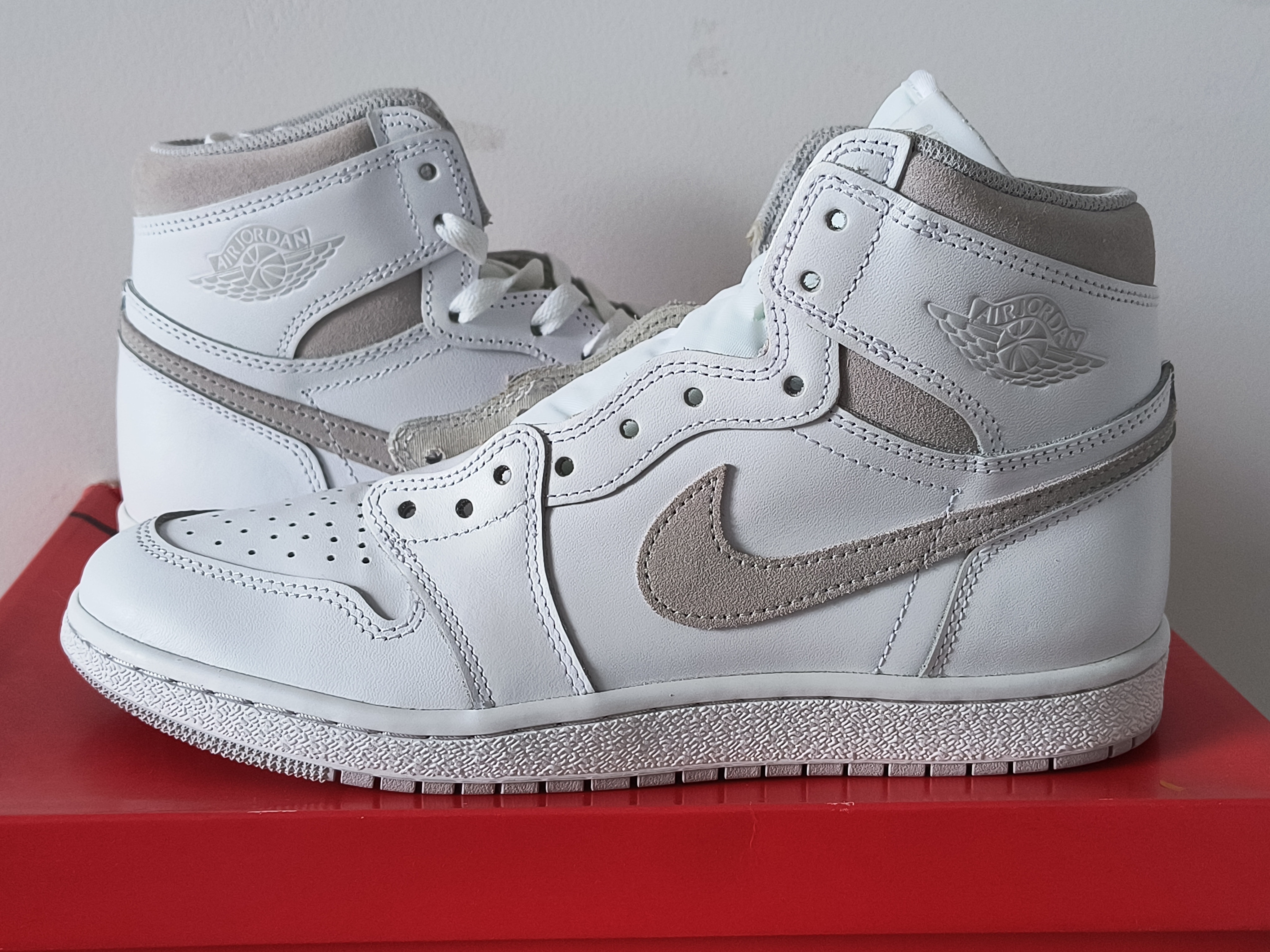 Nike Air Jordan 1 High 85 "Neutral Grey"