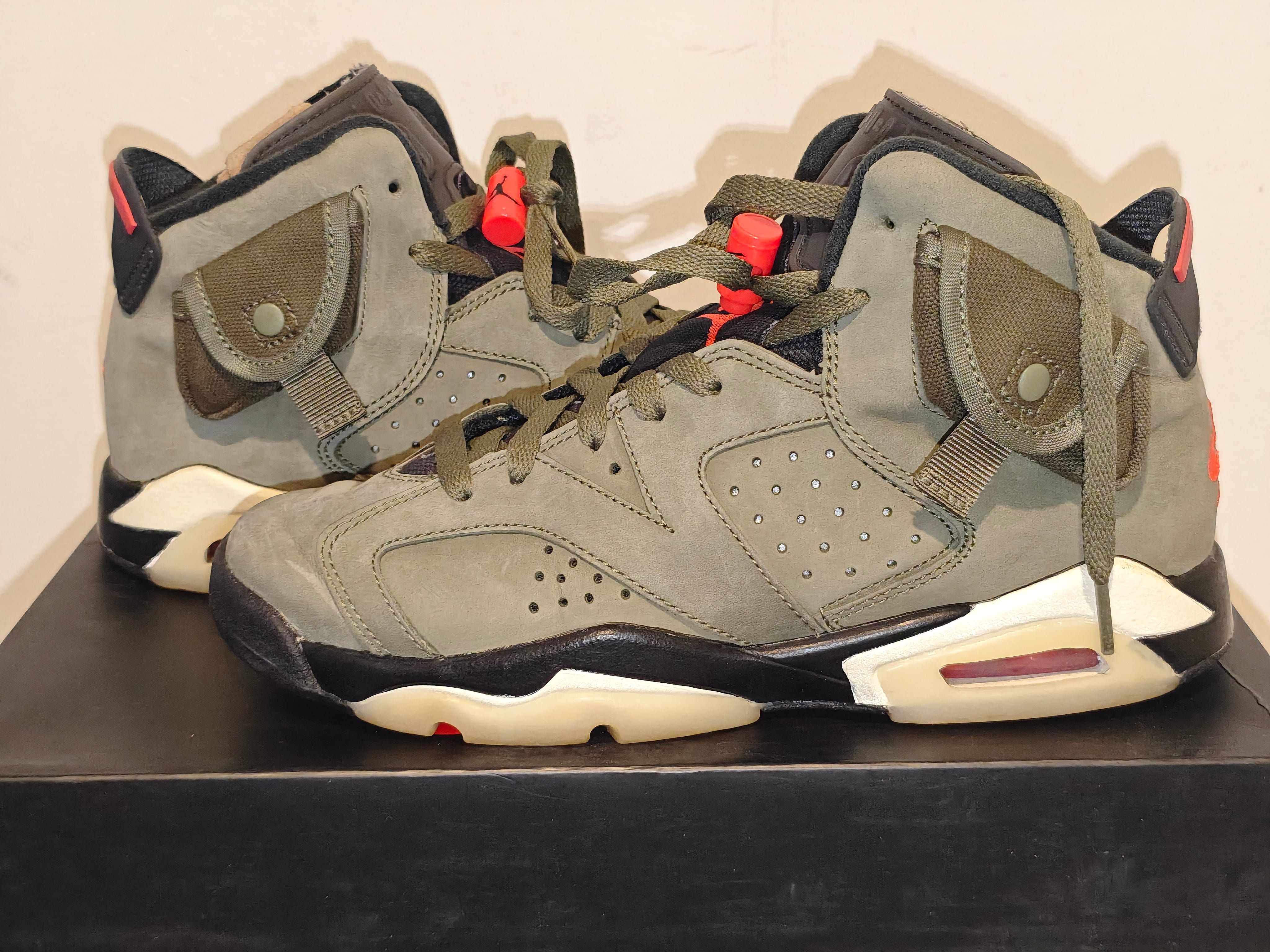 Travis Scott × Nike GS Air Jordan 6 Retro "Medium Olive"