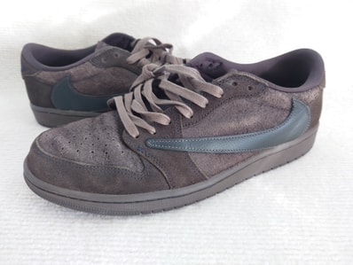 Travis Scott × Nike Air Jordan 1 Low OG SP "Velvet Brown and Dark Mocha"