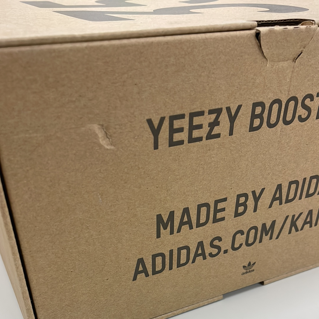 adidas YEEZY Boost 350 V2 "Oreo"