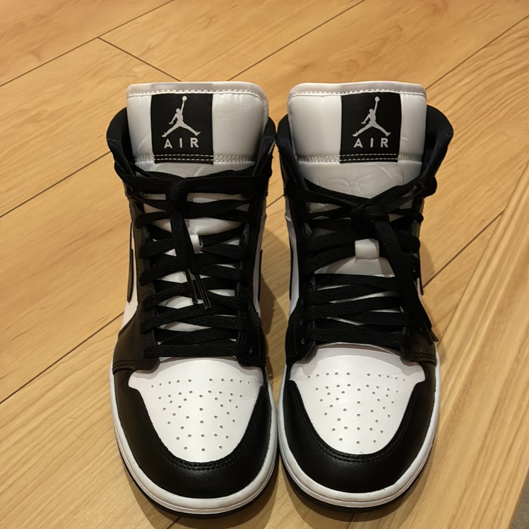 Nike Women's Air Jordan 1 Mid "Black/White"
