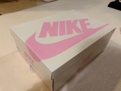 Travis Scott × Nike Air Jordan 1 Retro Low OG "Sail/Tropical Pink"