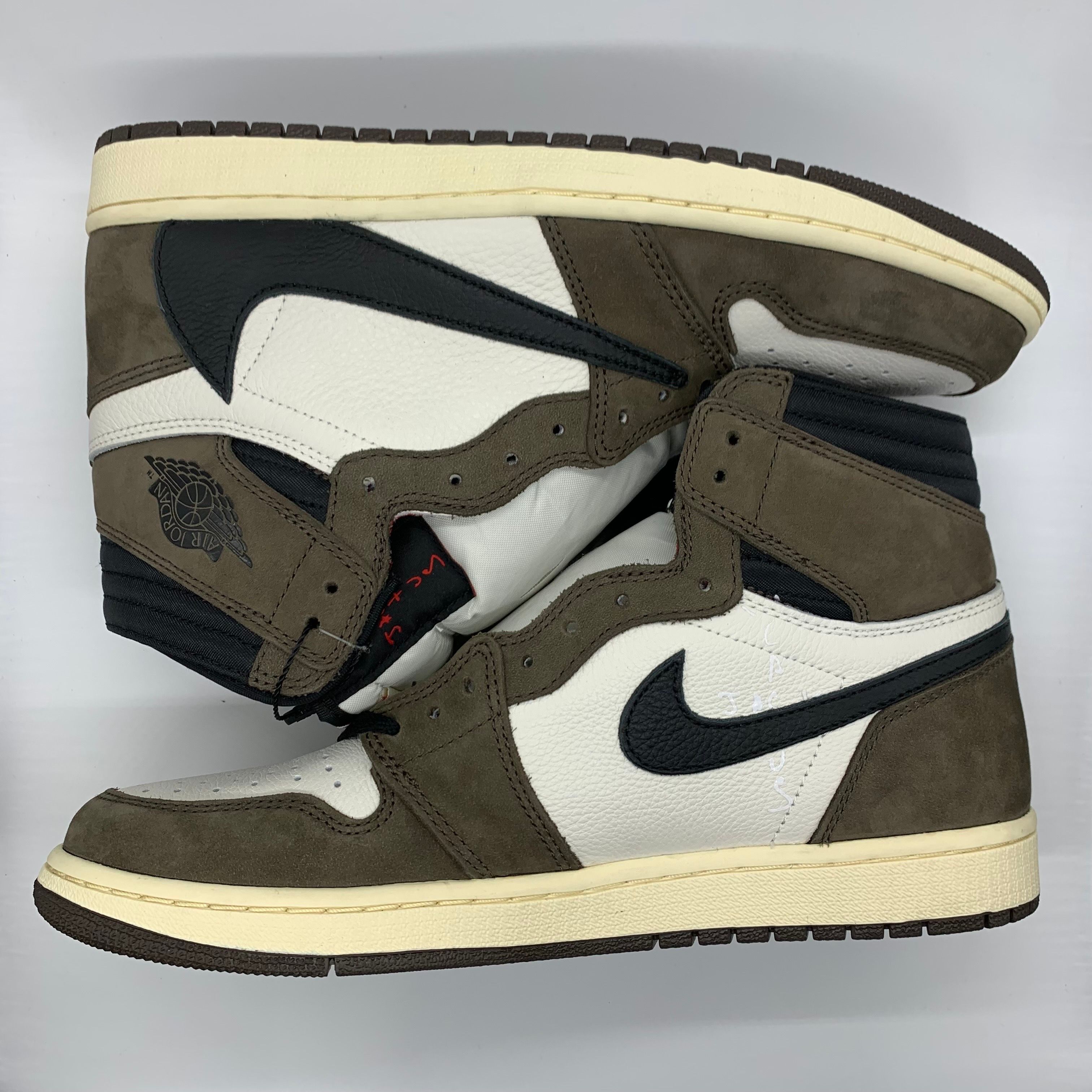 Travis Scott × Nike Air Jordan 1 Retro High OG TS SP "Sail/Dark Mocha"