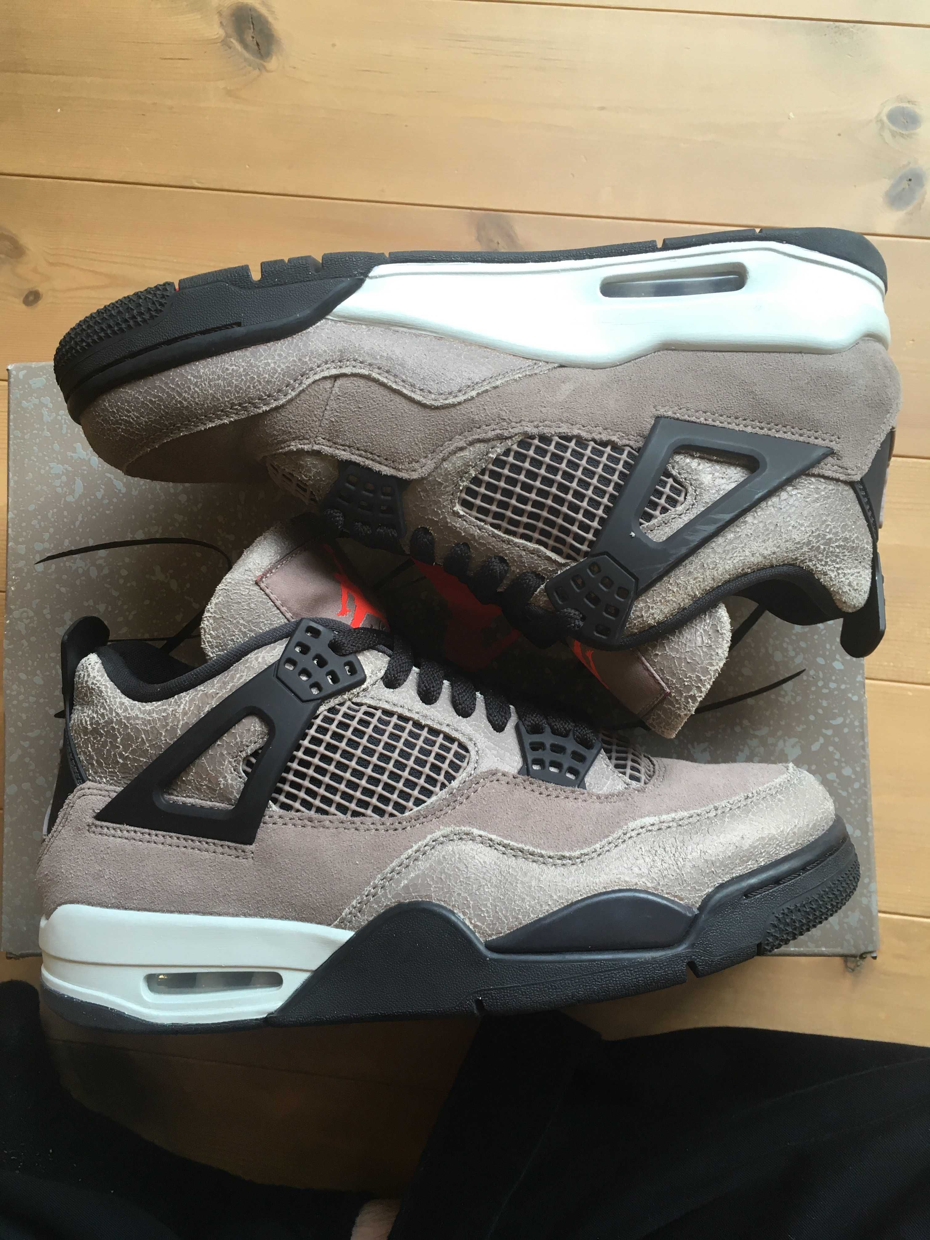 Nike Air Jordan 4 "Taupe Haze"   