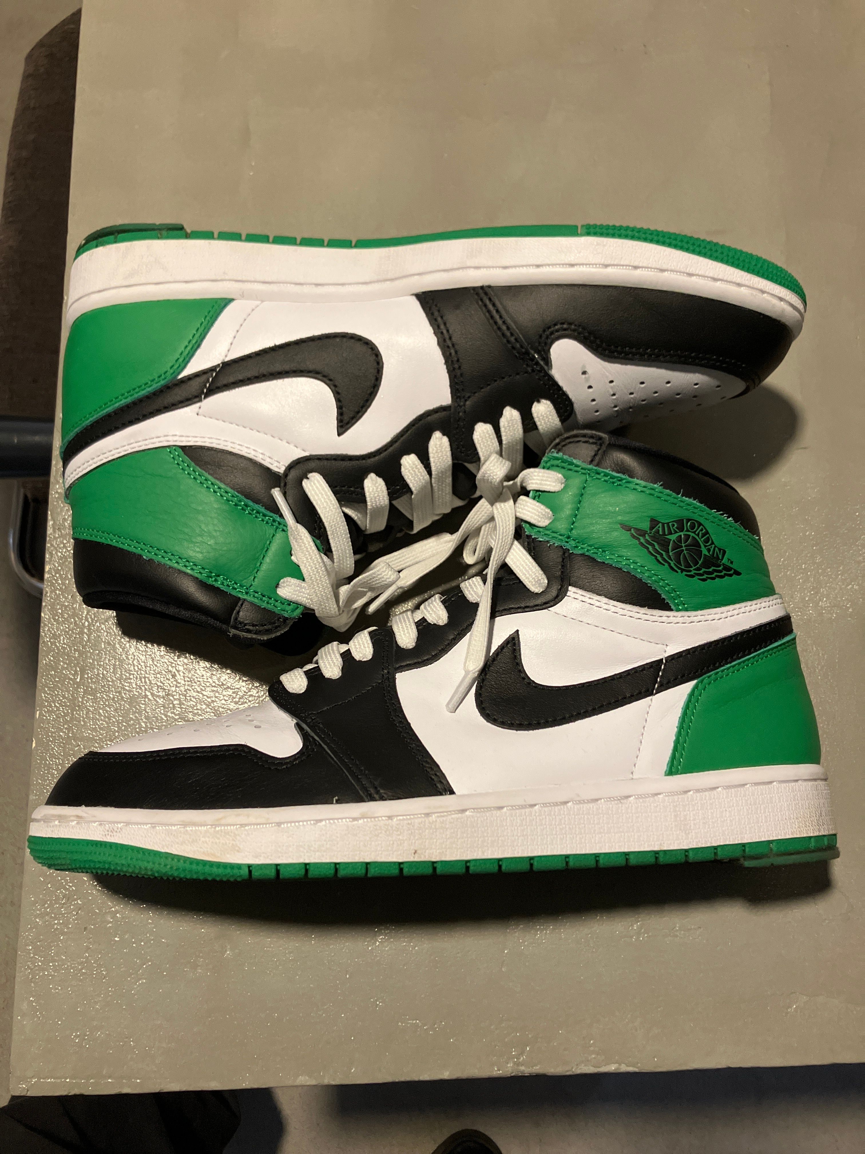 Nike Air Jordan 1 Retro High OG "Celtics/Black and Lucky Green" (2023)